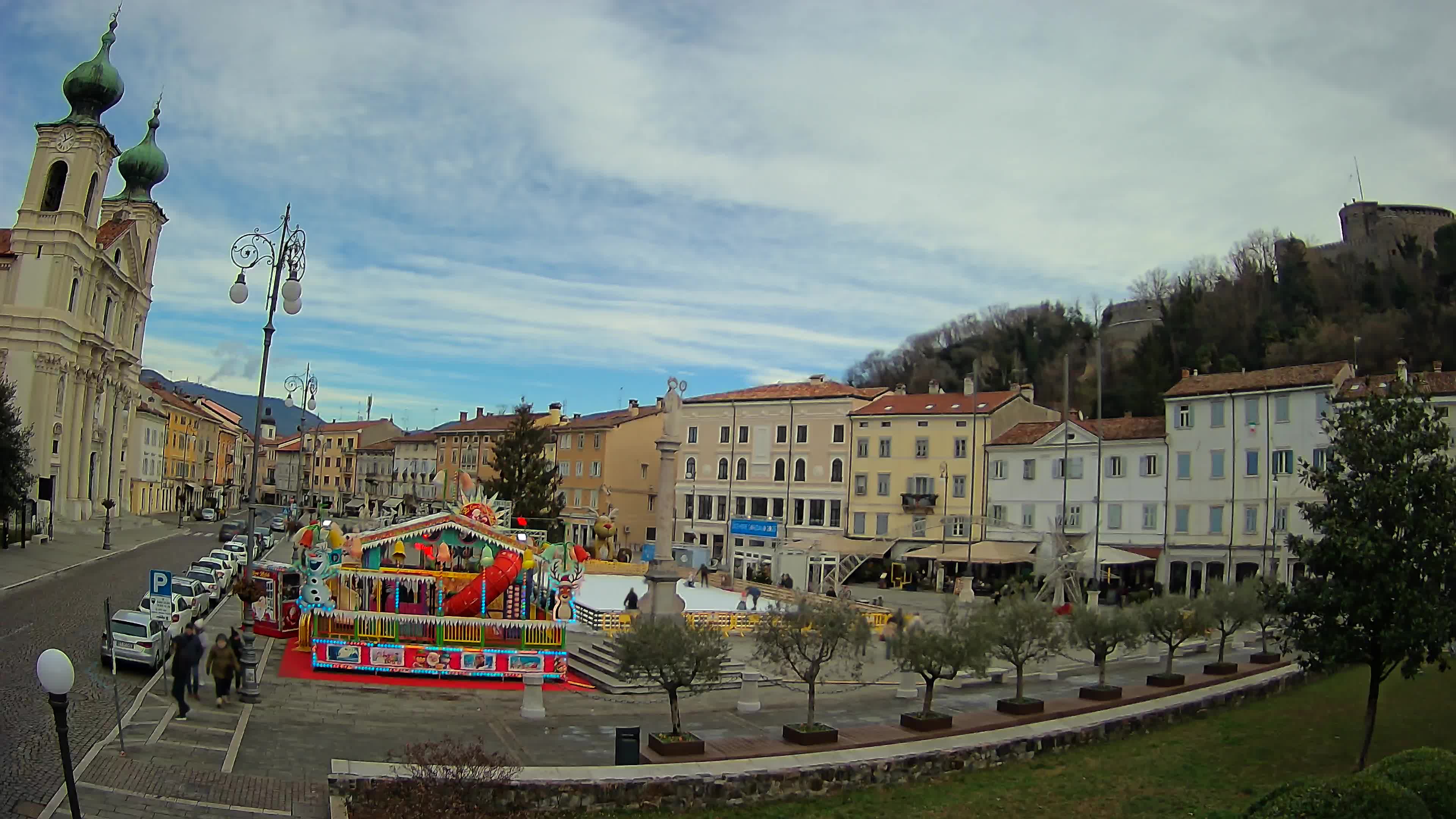 Gorizia Piazza della Vittoria e chiesa di S. Ignazio
