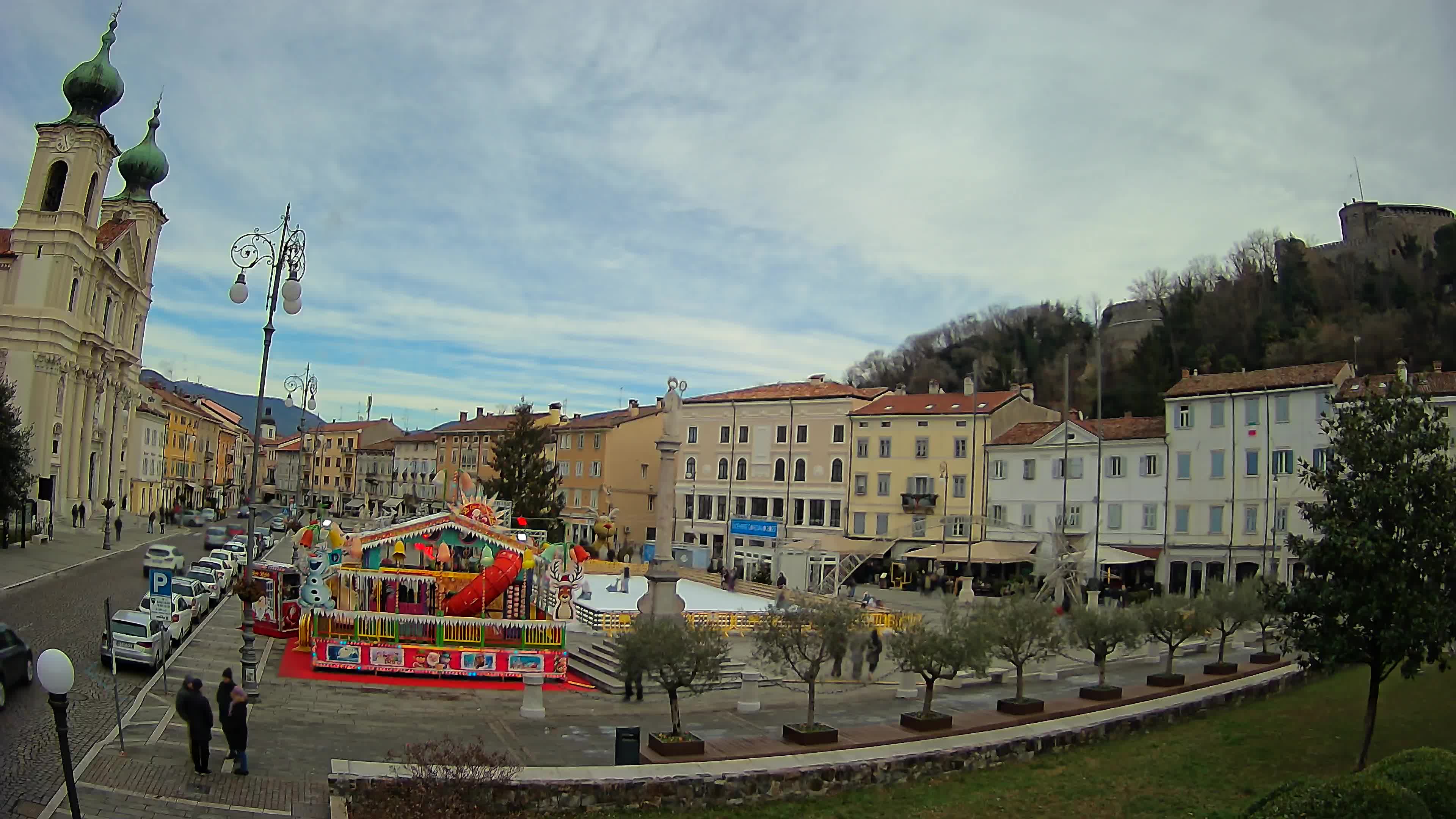 Gorizia Piazza della Vittoria e chiesa di S. Ignazio