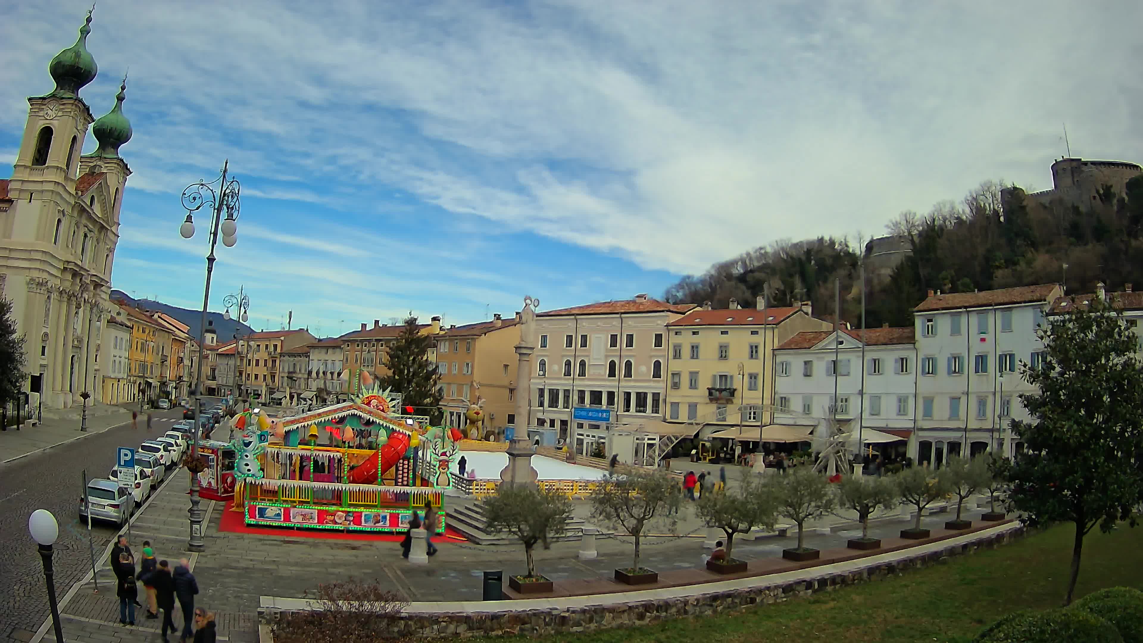 Gorizia Piazza della Vittoria e chiesa di S. Ignazio