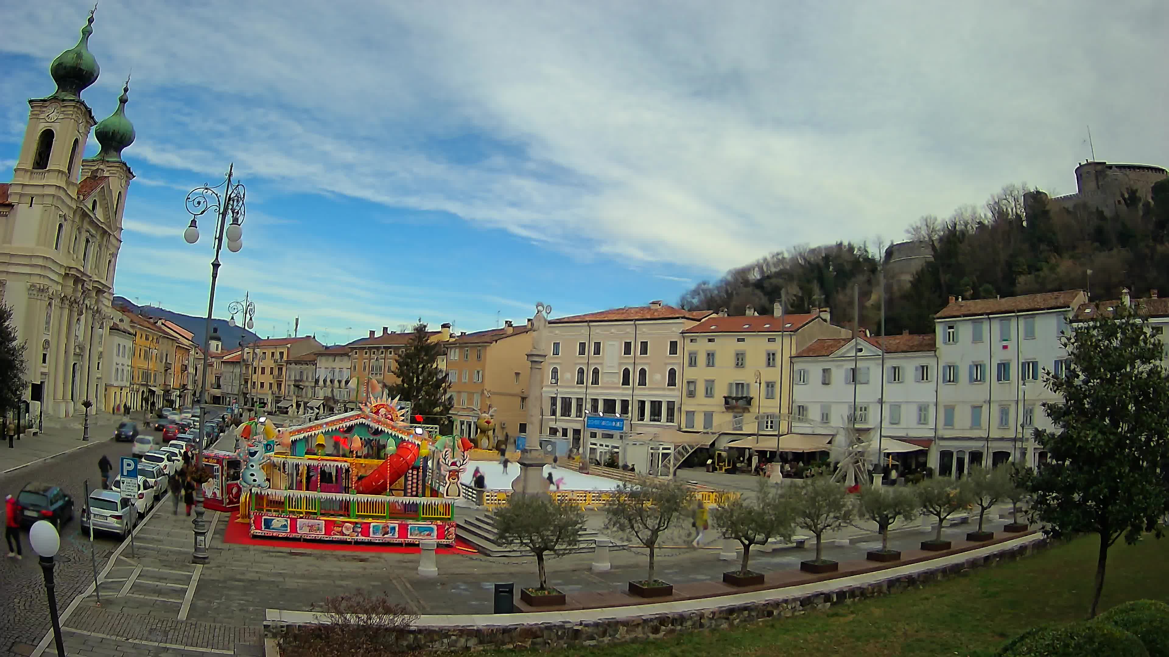 Gorizia Piazza della Vittoria e chiesa di S. Ignazio
