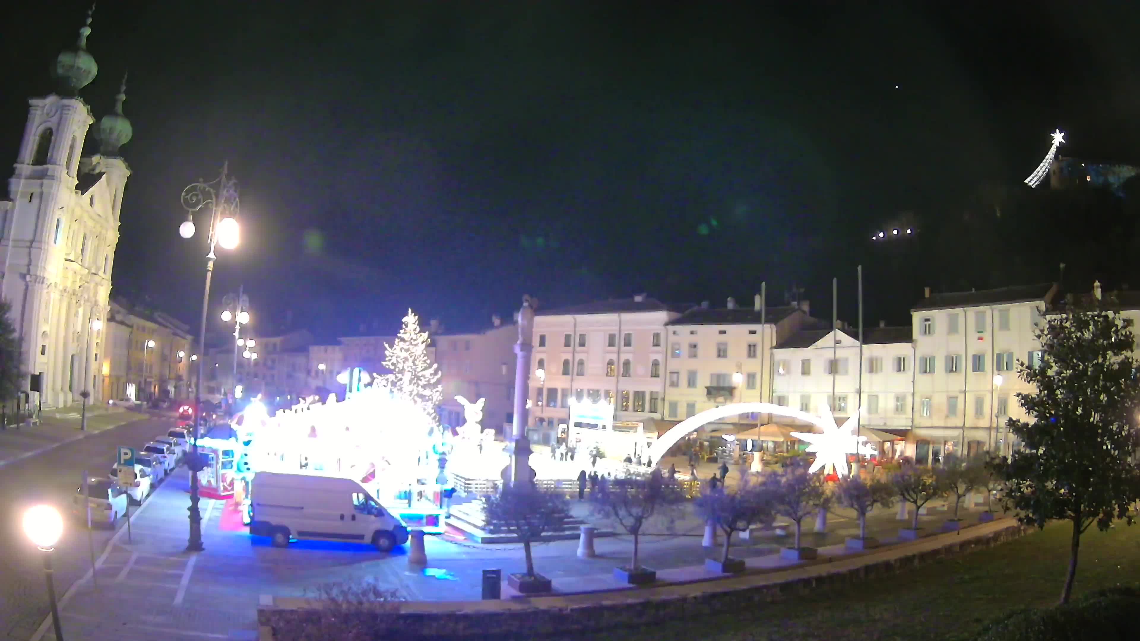 Gorizia Piazza della Vittoria e chiesa di S. Ignazio