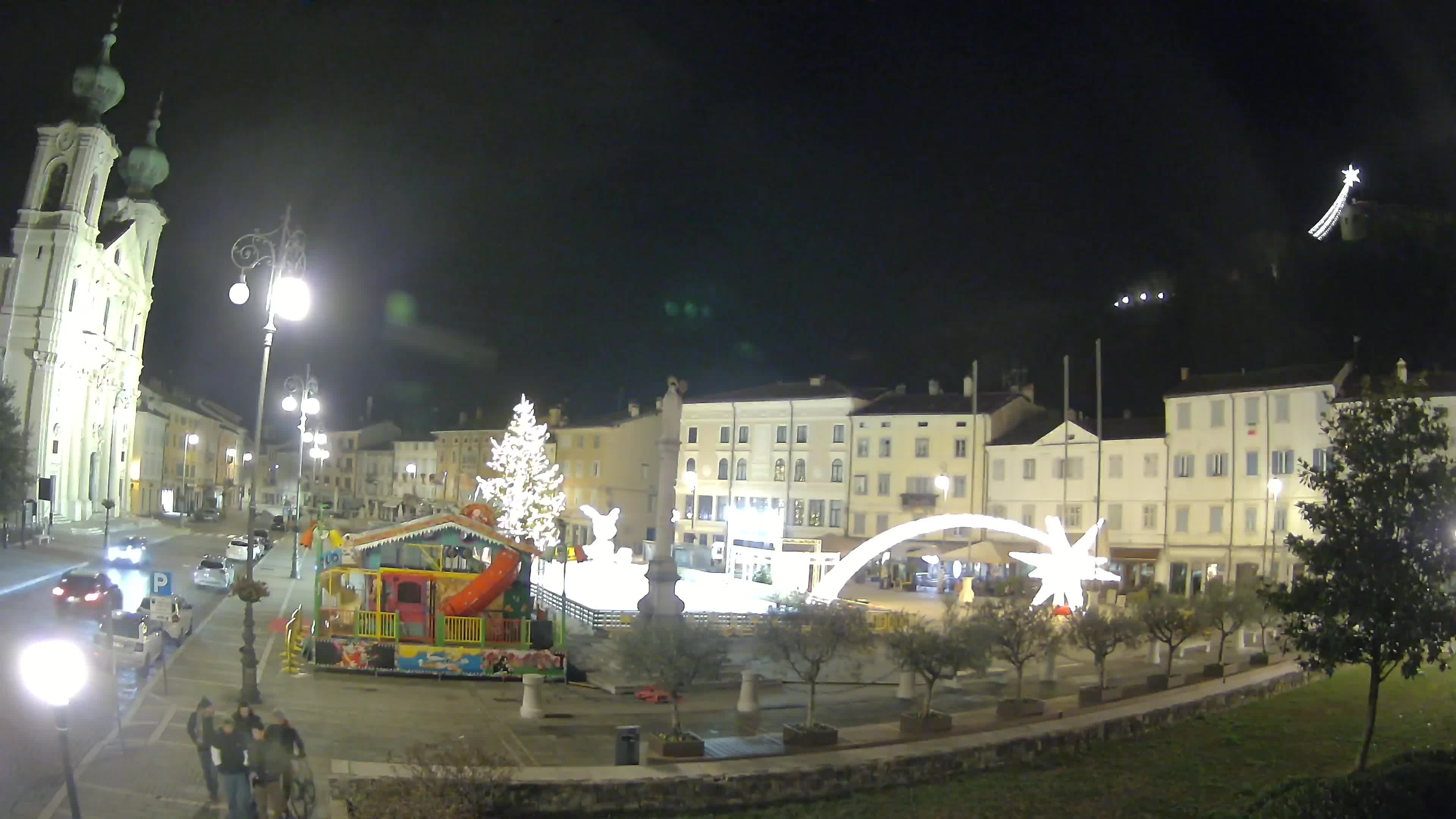 Gorizia Piazza della Vittoria e chiesa di S. Ignazio