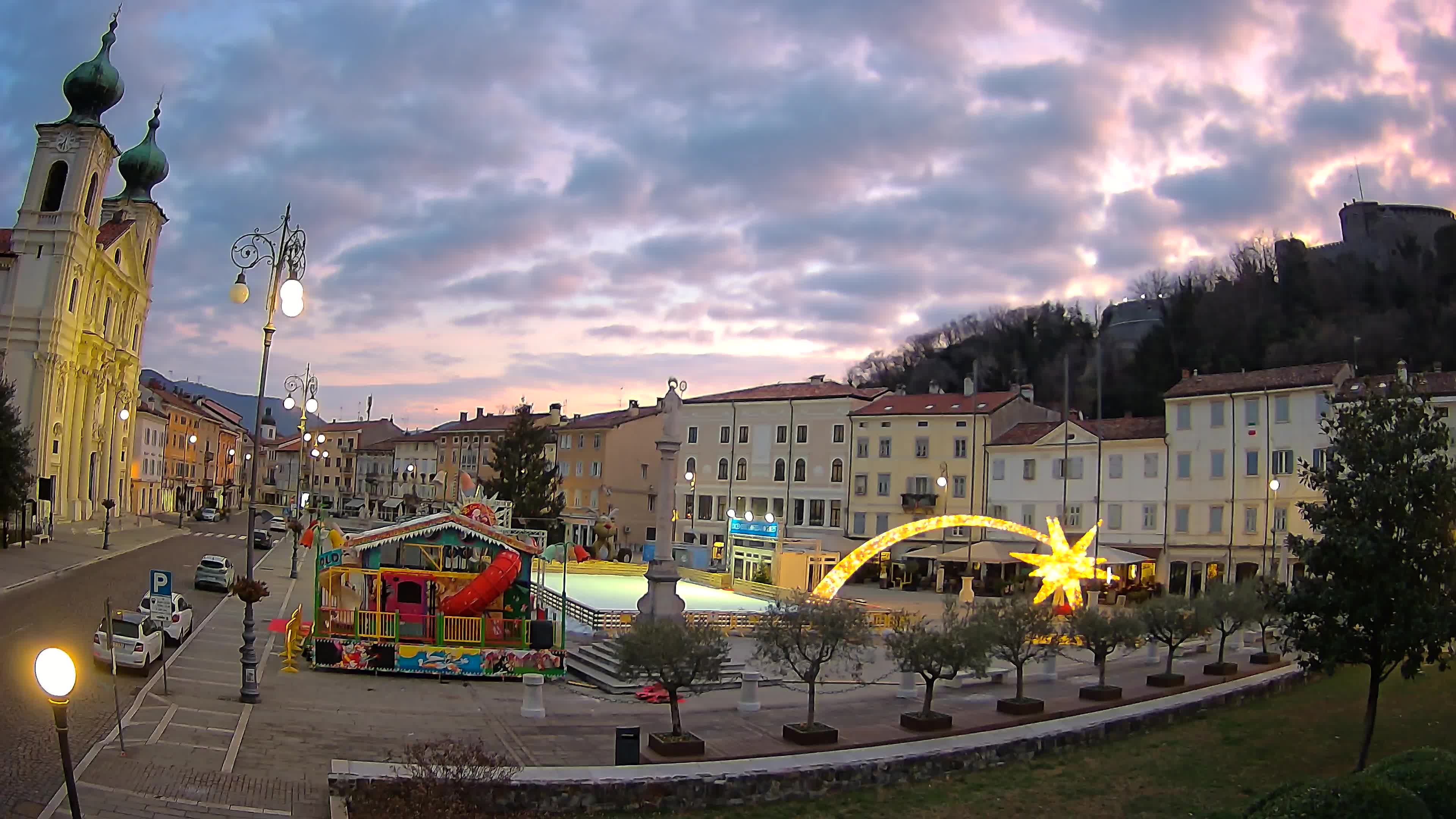 Gorizia – Plaza Vittoria – iglesia de San Pedro. Ignacio