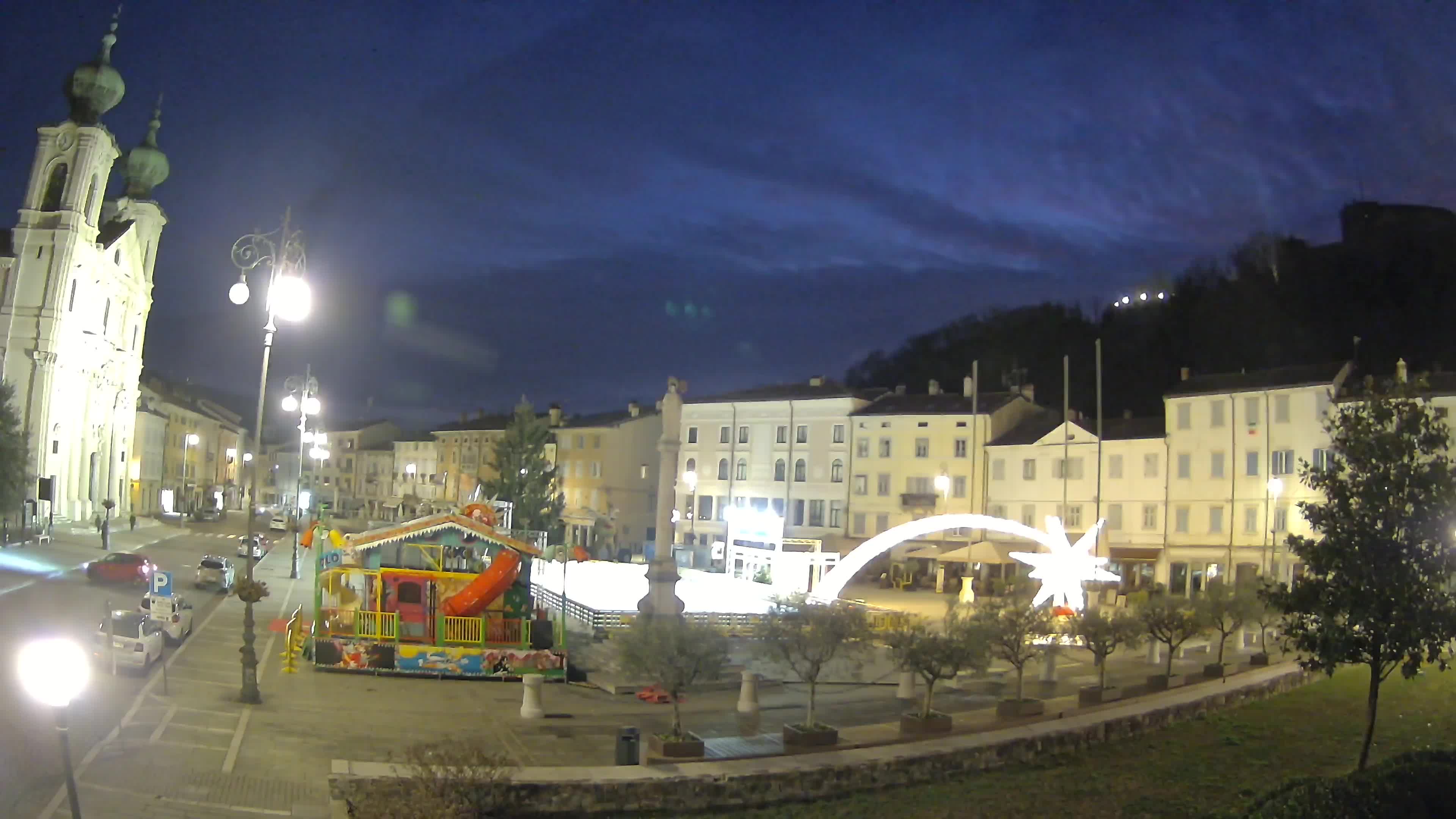 Gorizia Piazza della Vittoria e chiesa di S. Ignazio