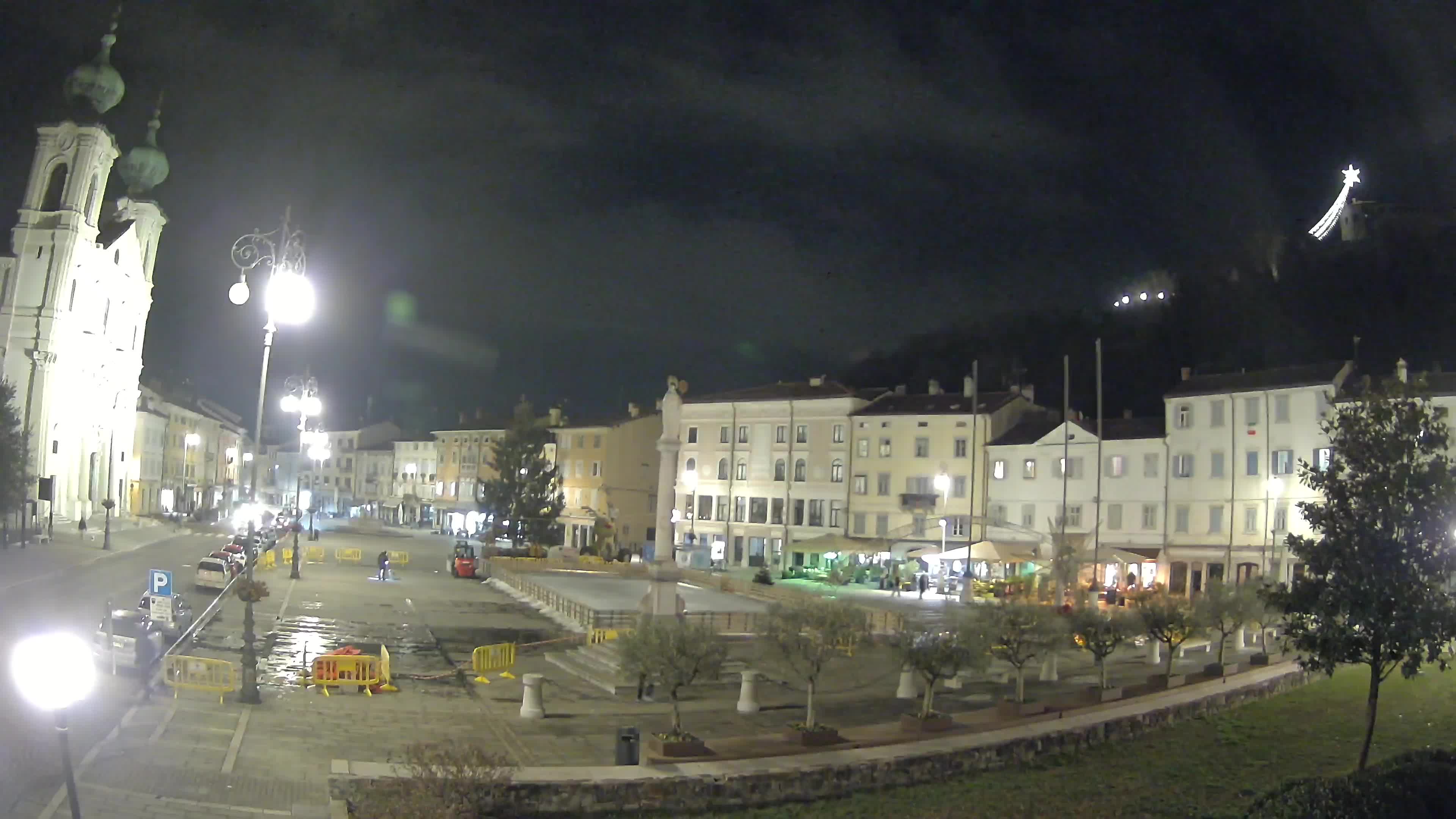 Gorizia Piazza della Vittoria e chiesa di S. Ignazio
