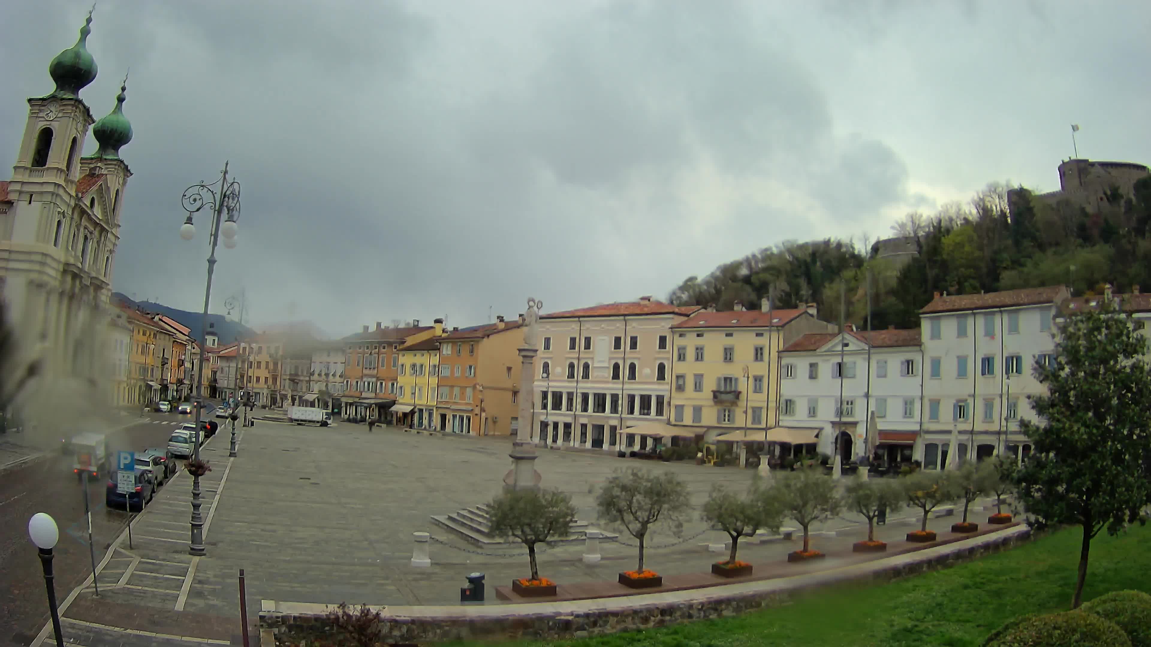Webcam Gorizia Vittoria square – Church of st. Ignazio