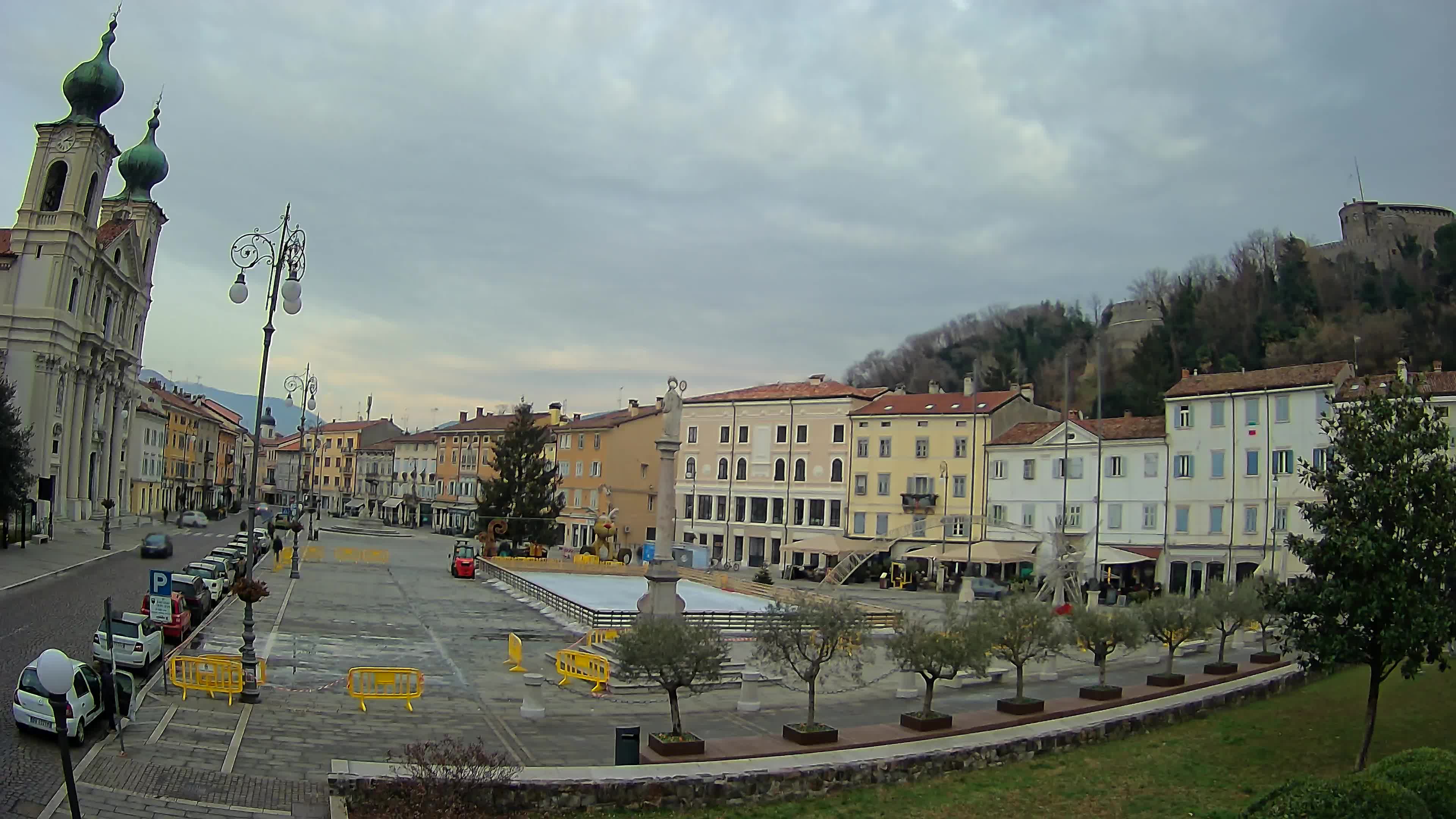 Webcam Gorizia Vittoria square – Church of st. Ignazio