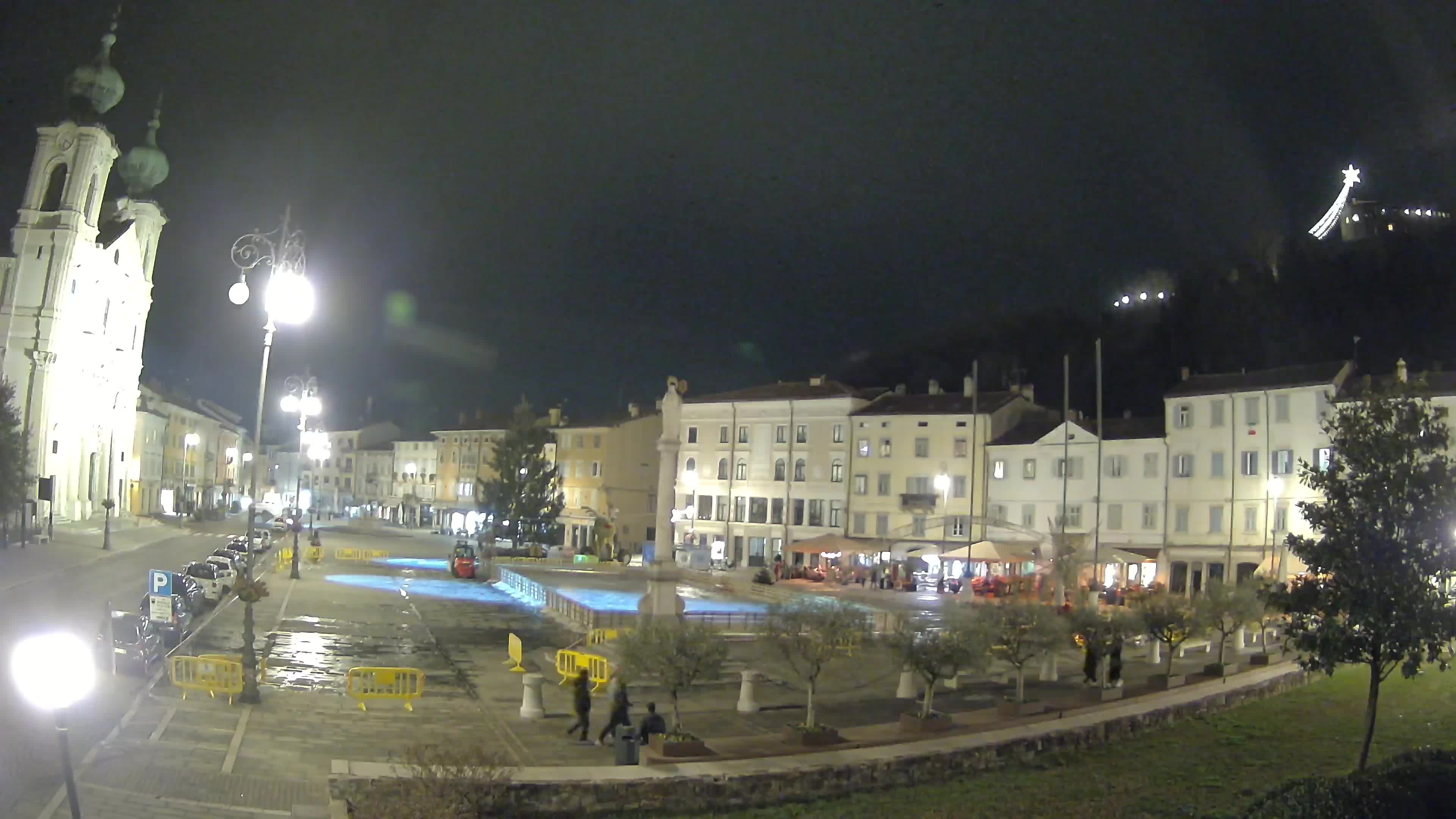 Gorizia – Plaza Vittoria – iglesia de San Pedro. Ignacio