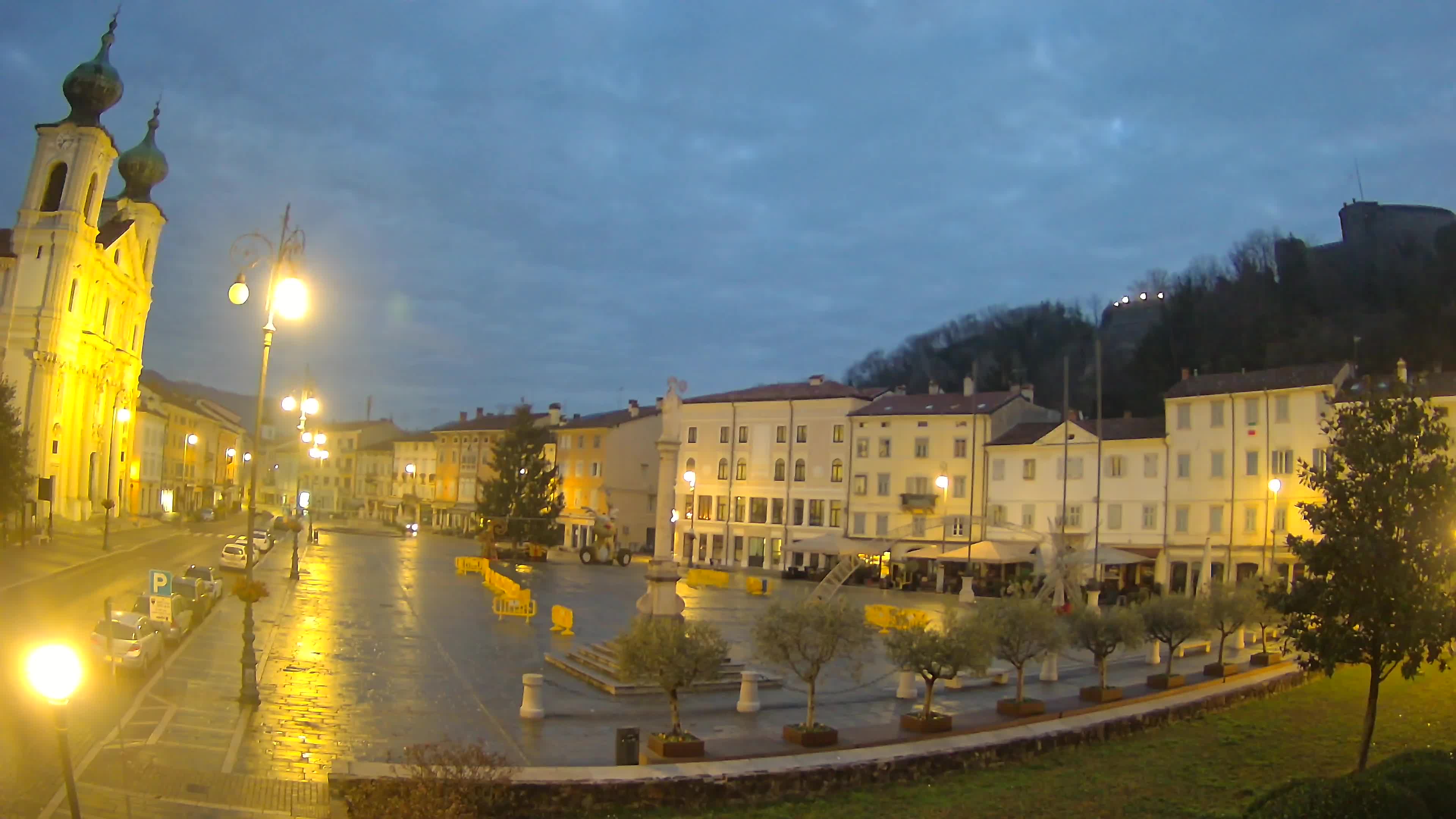Webcam Gorizia Vittoria square – Church of st. Ignazio