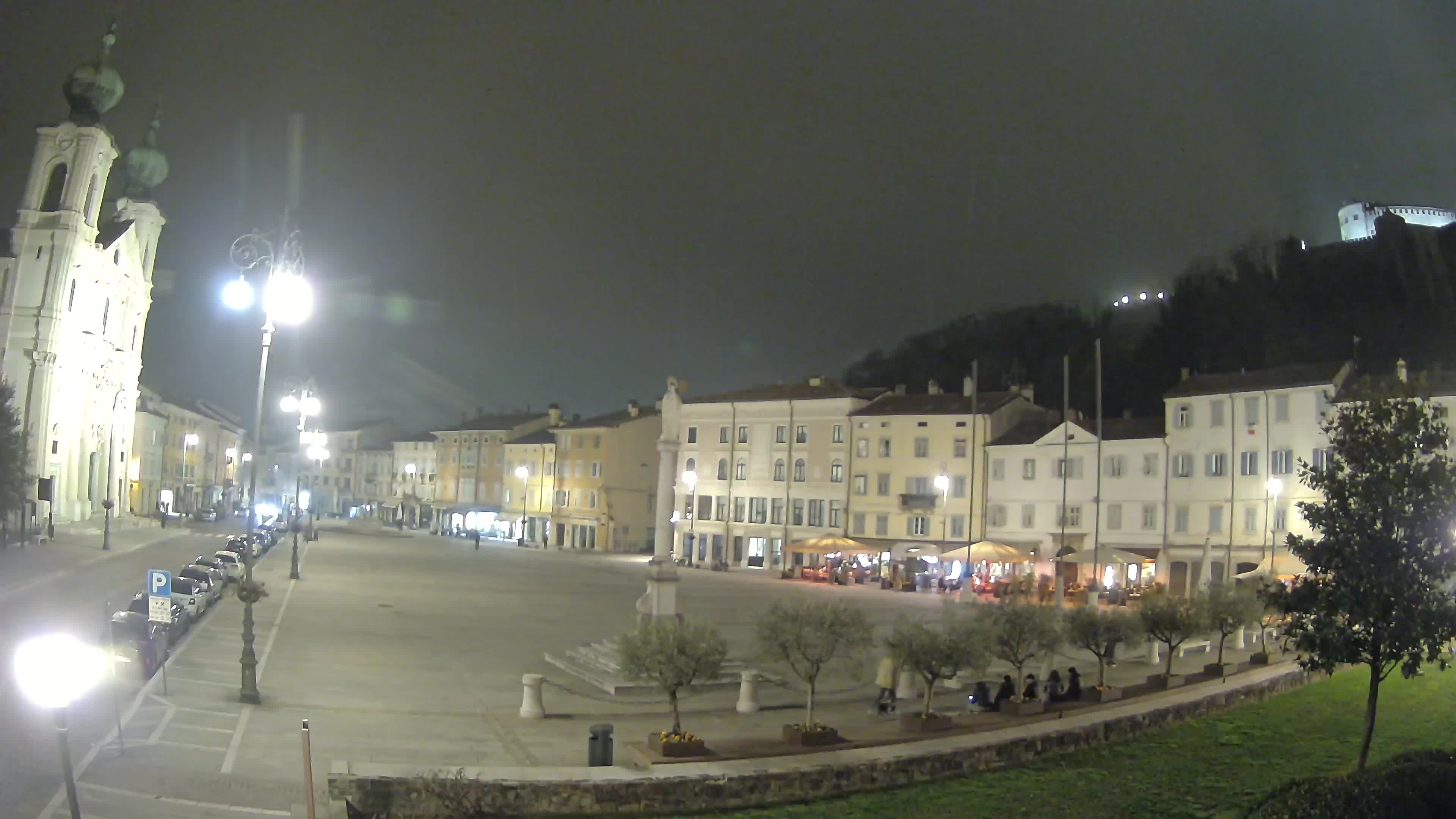 Gorizia Piazza della Vittoria e chiesa di S. Ignazio