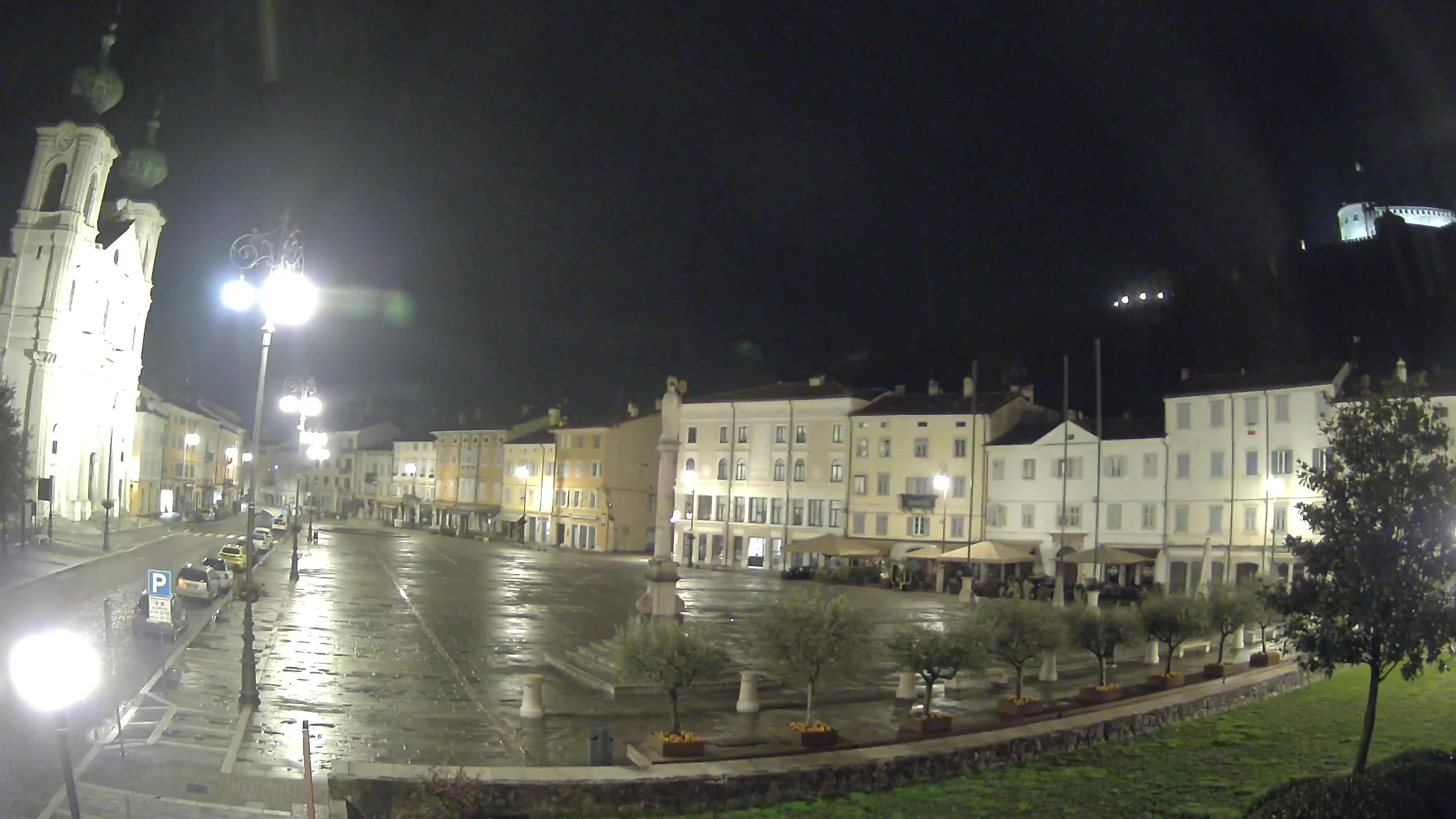 Gorizia – Plaza Vittoria – iglesia de San Pedro. Ignacio