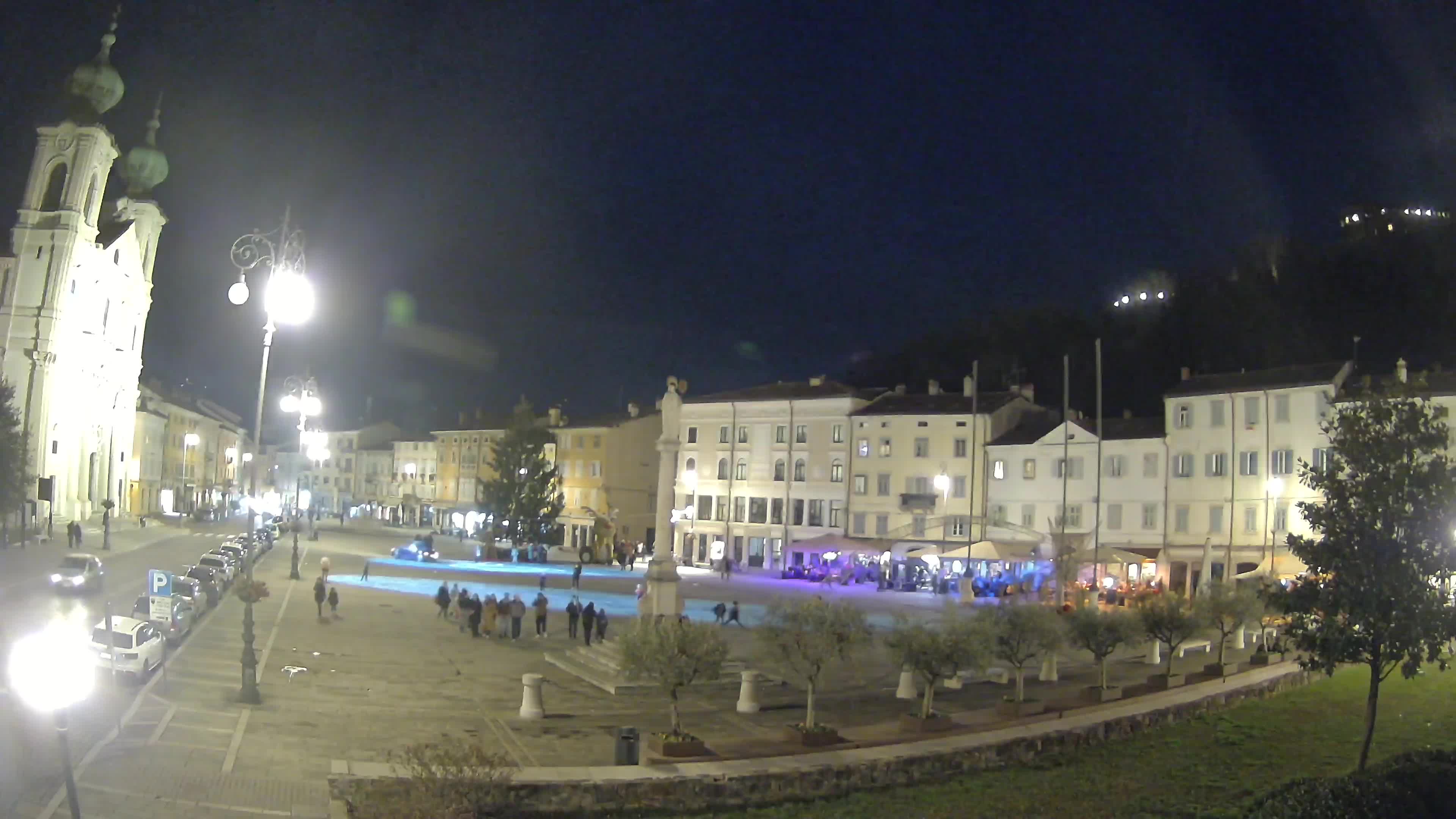 Kamera Gorica Travnik in cerkev sv. Ignacija