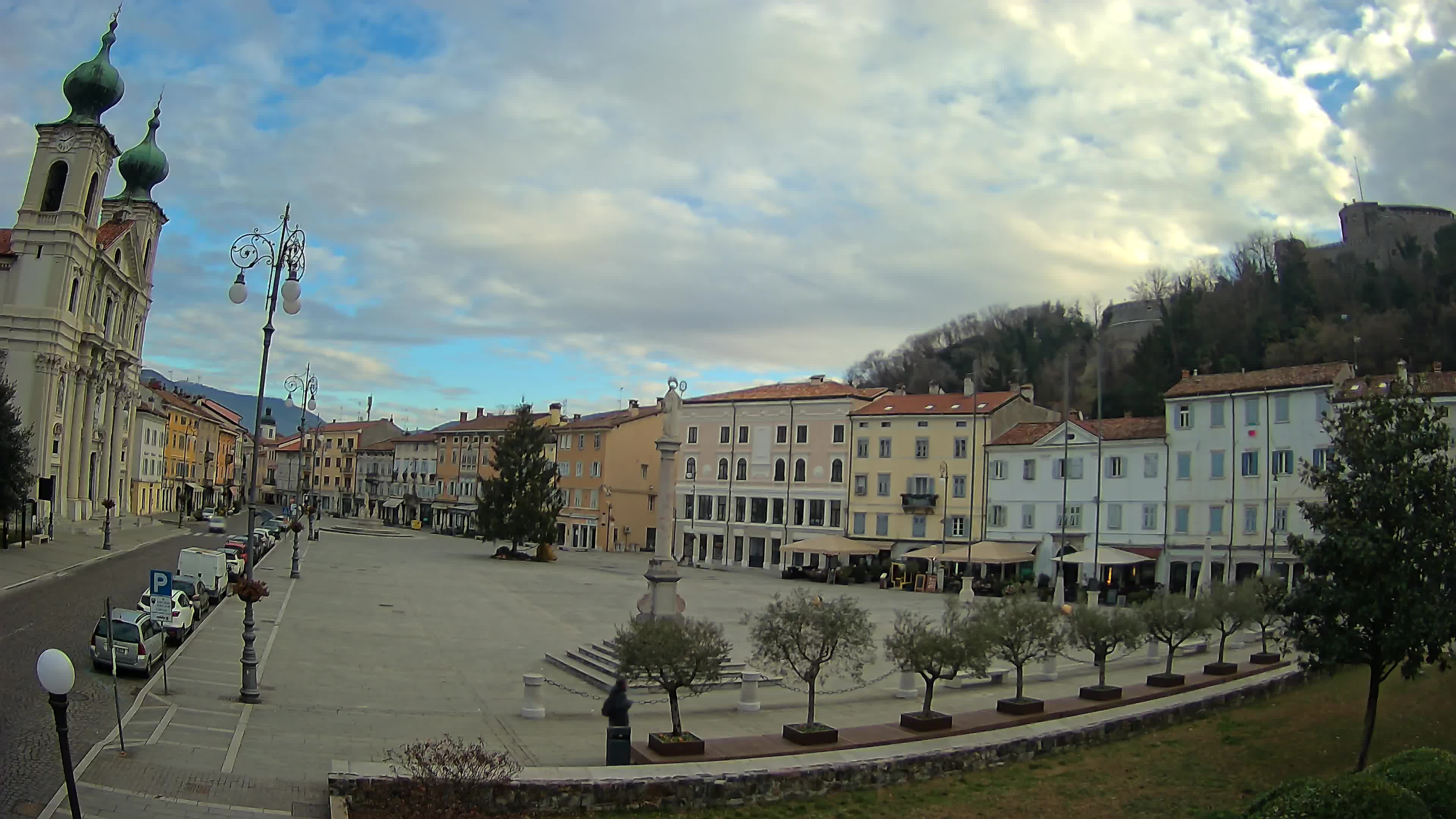 Gorizia Piazza della Vittoria e chiesa di S. Ignazio