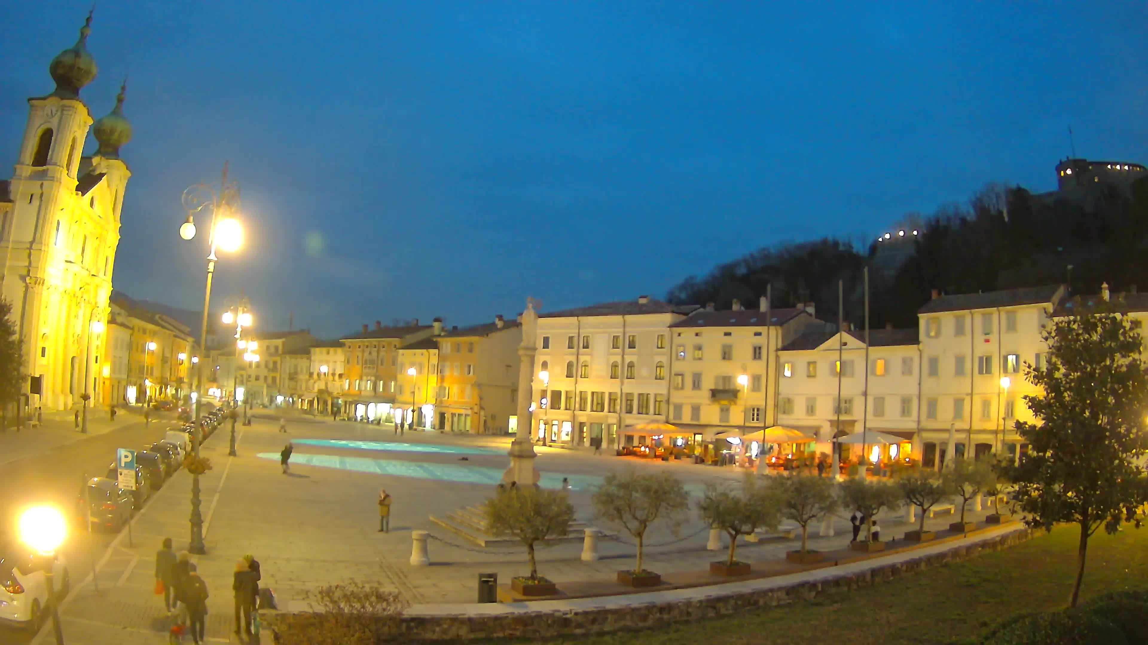 Gorizia – Plaza Vittoria – iglesia de San Pedro. Ignacio
