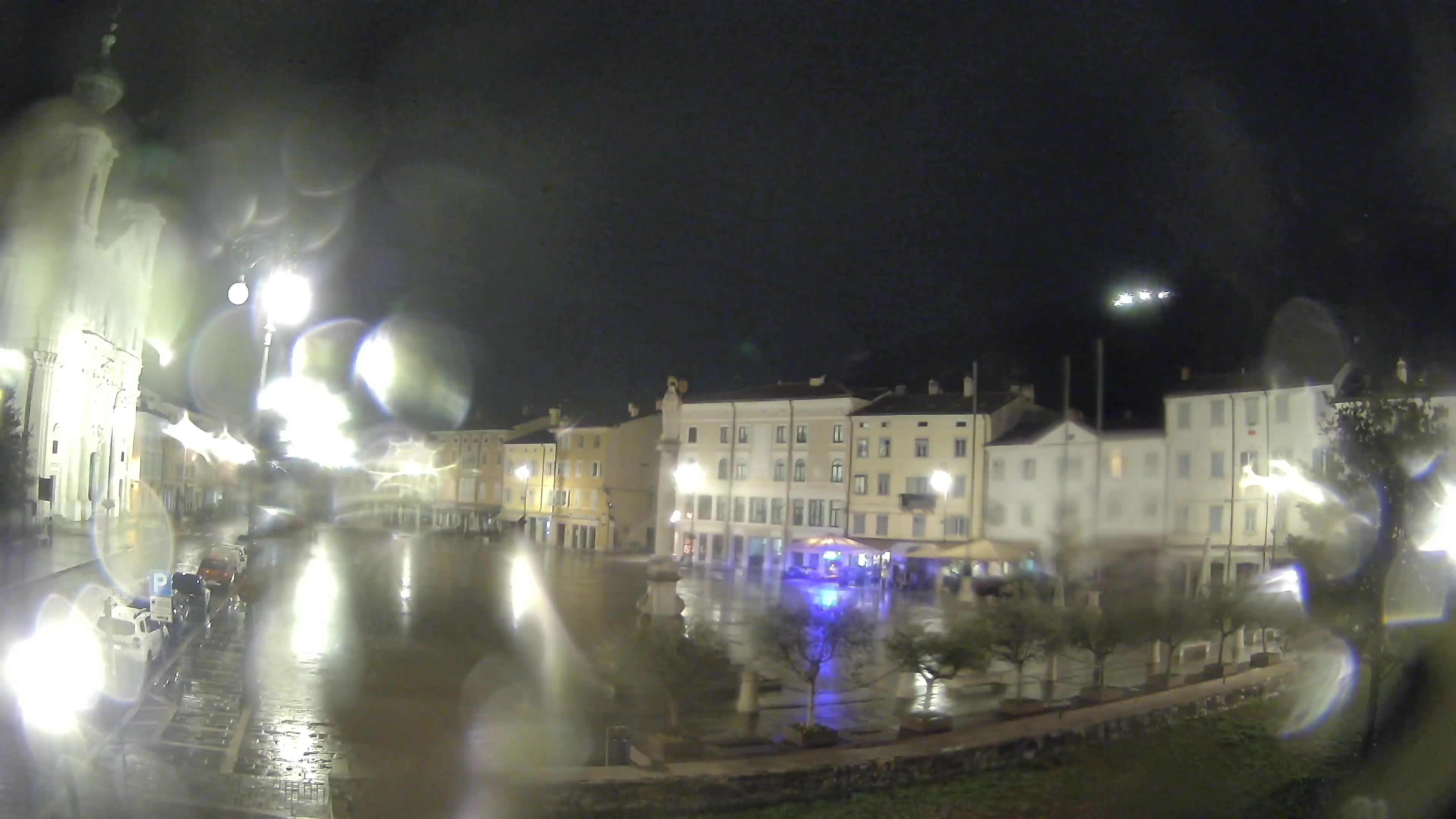 Gorizia Piazza della Vittoria e chiesa di S. Ignazio