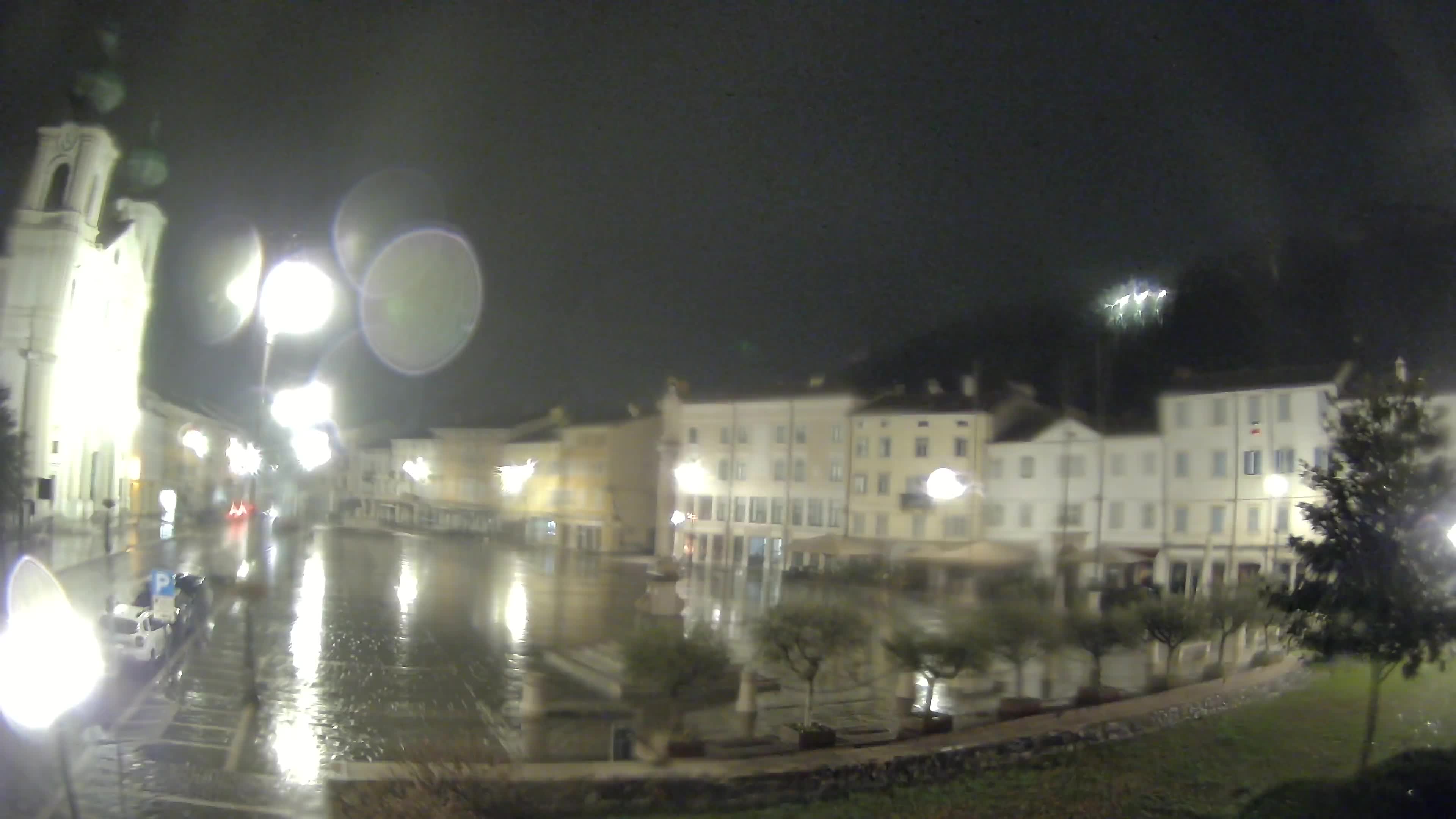 Gorizia Piazza della Vittoria e chiesa di S. Ignazio