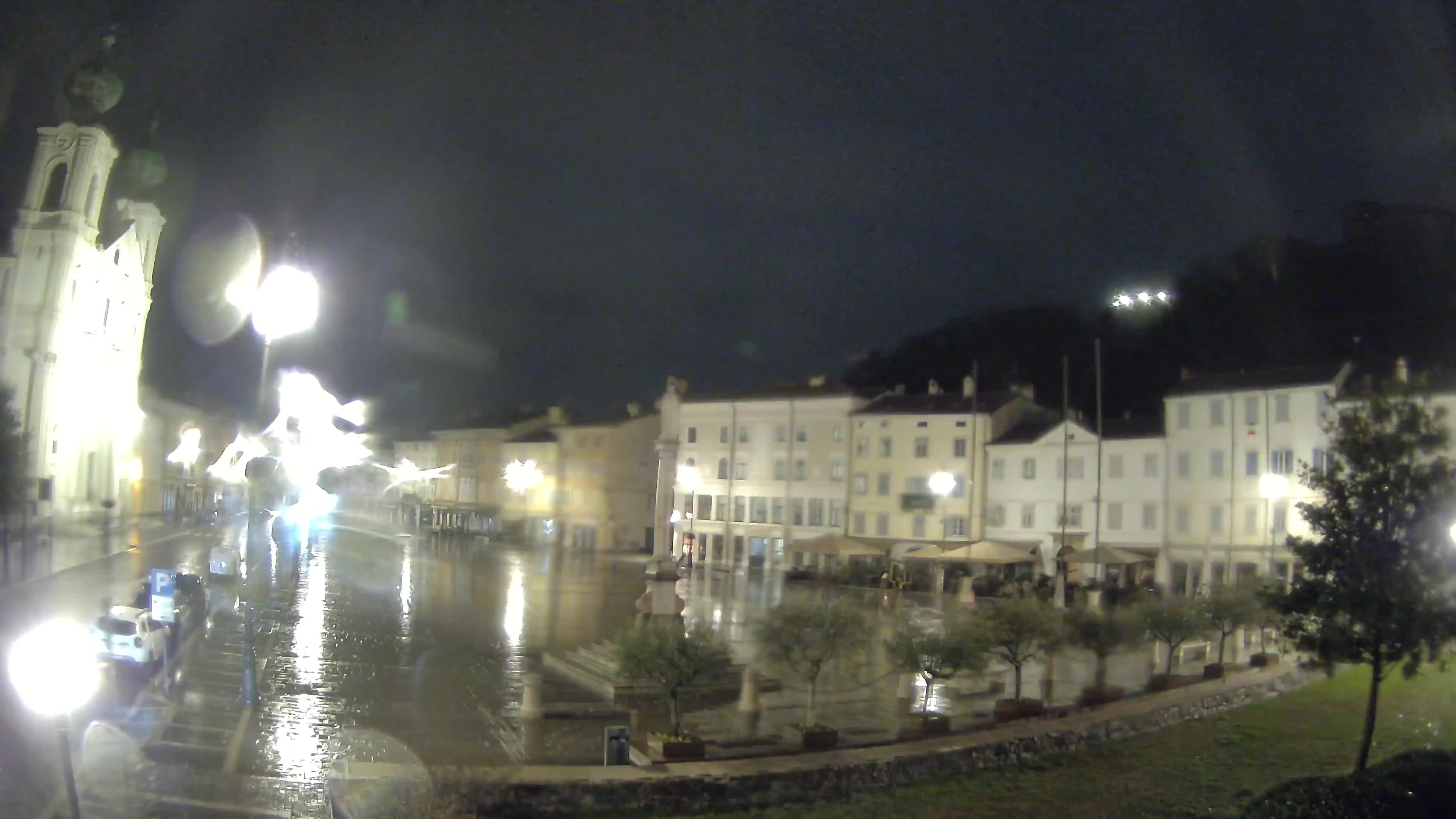 Gorizia – Plaza Vittoria – iglesia de San Pedro. Ignacio