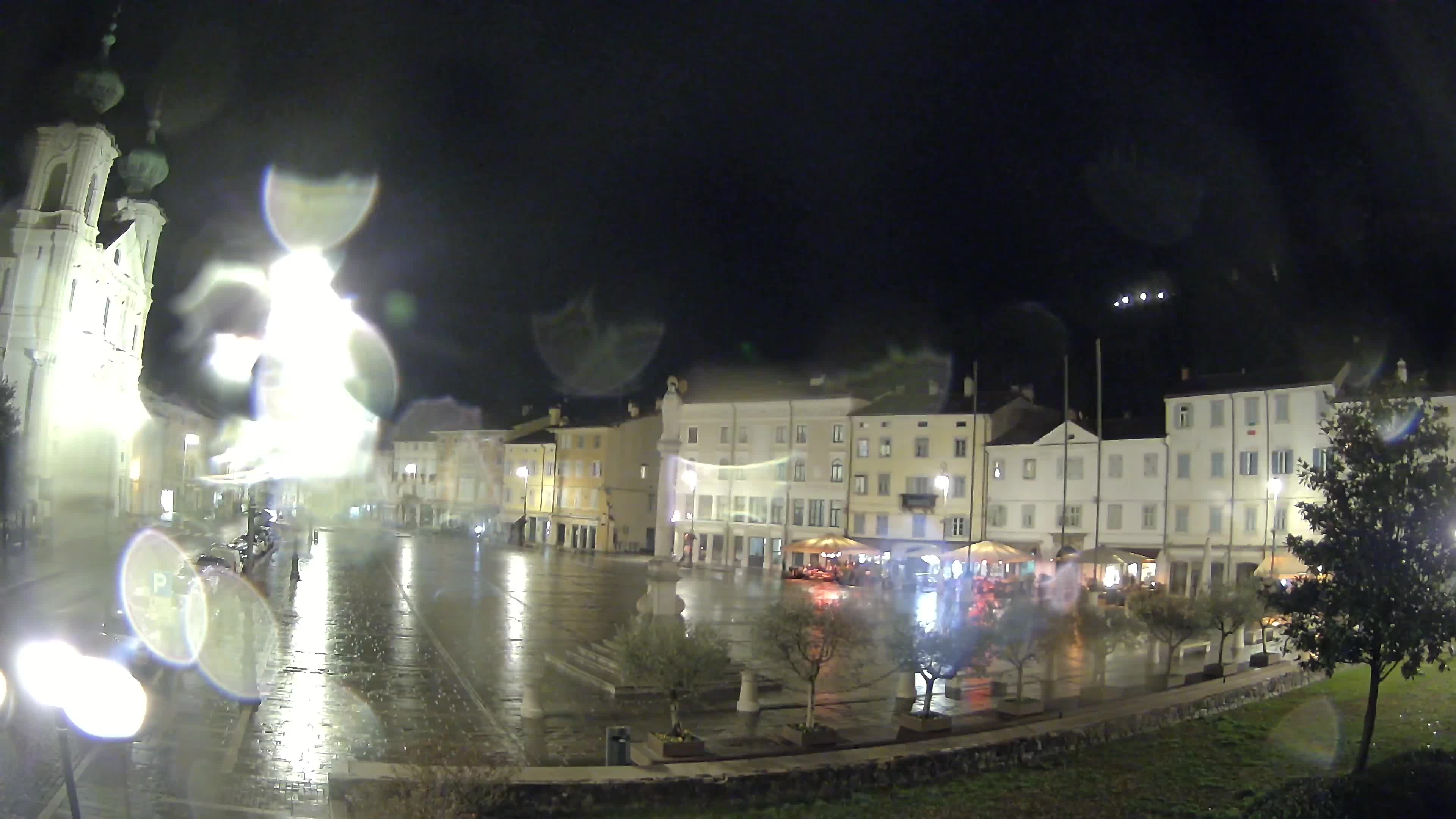 Gorizia – Plaza Vittoria – iglesia de San Pedro. Ignacio