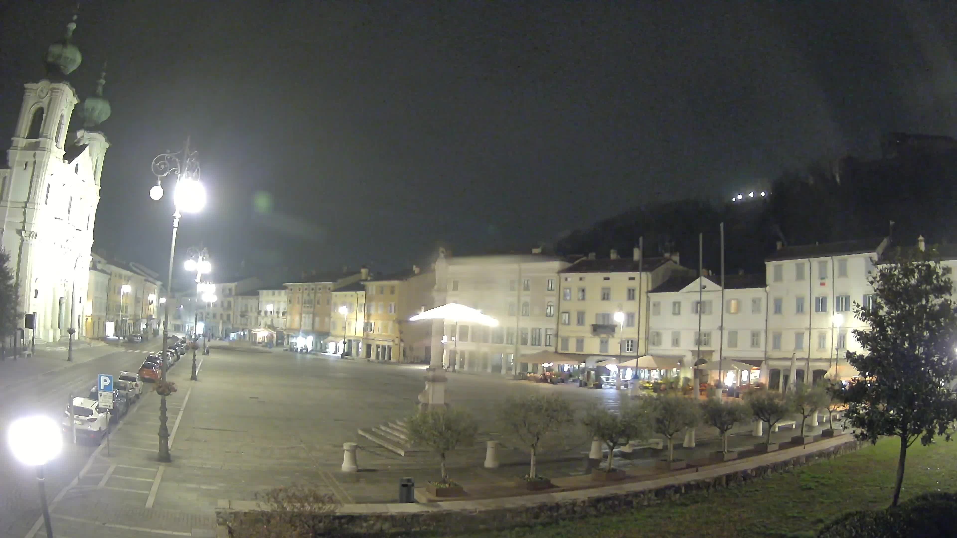 Gorizia – Plaza Vittoria – iglesia de San Pedro. Ignacio