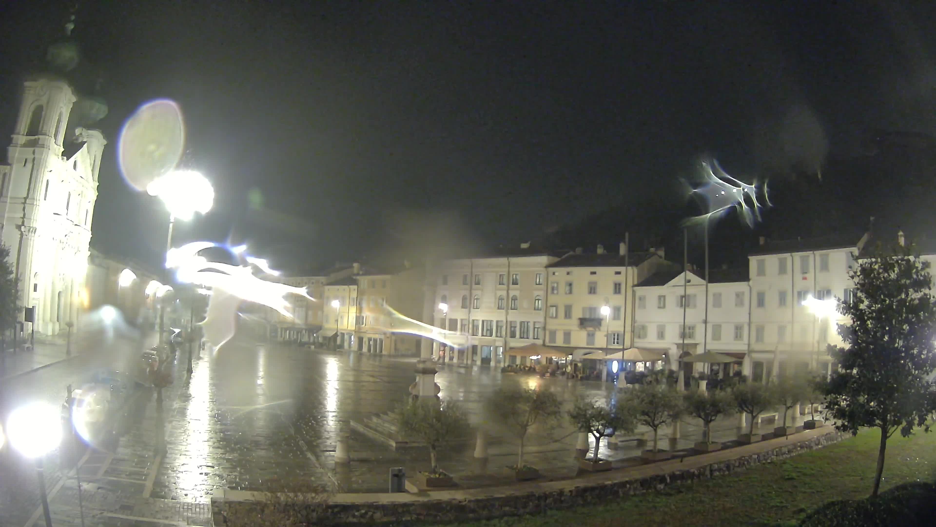 Gorizia Piazza della Vittoria e chiesa di S. Ignazio