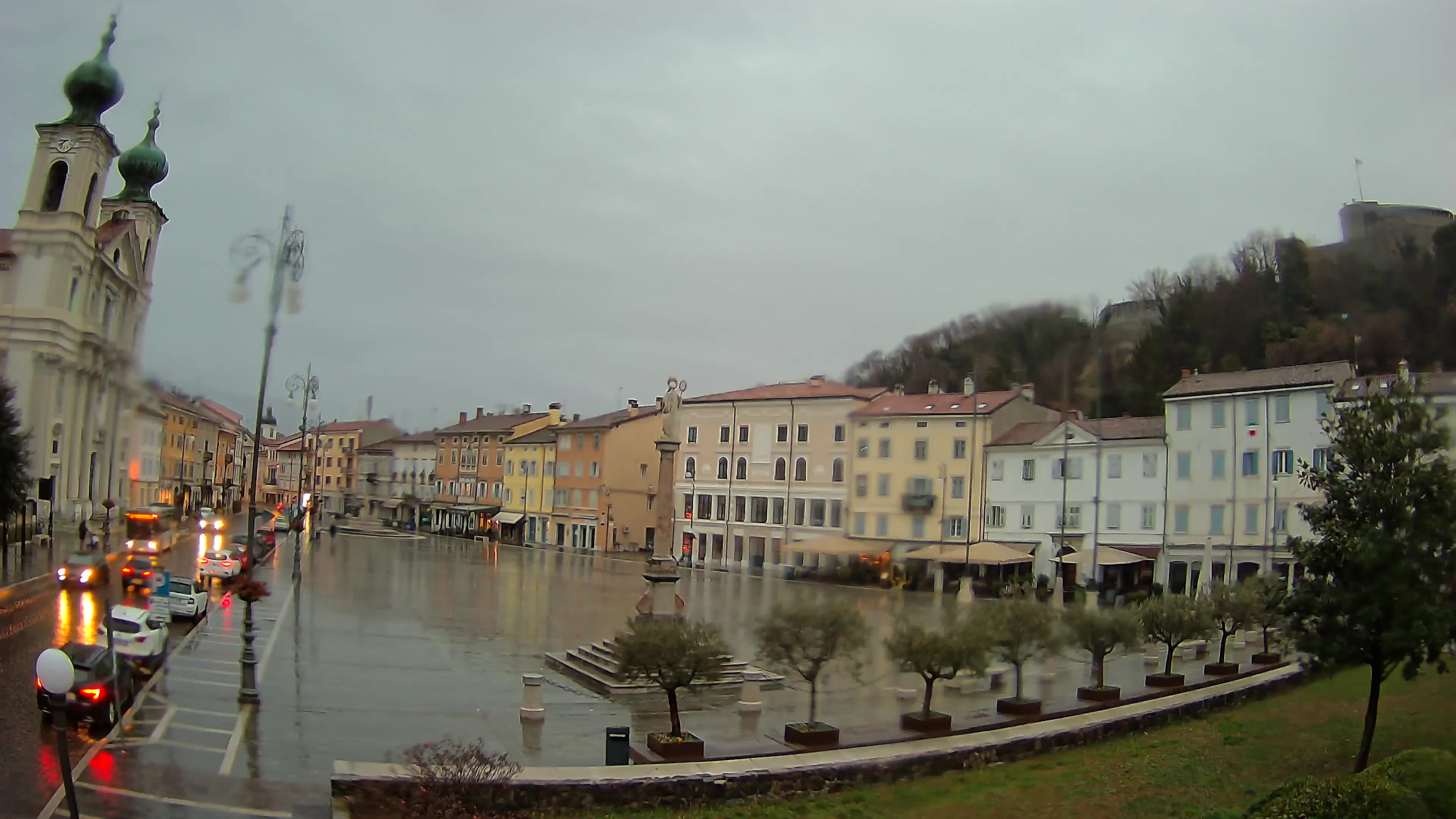 Webcam Gorizia Vittoria square – Church of st. Ignazio