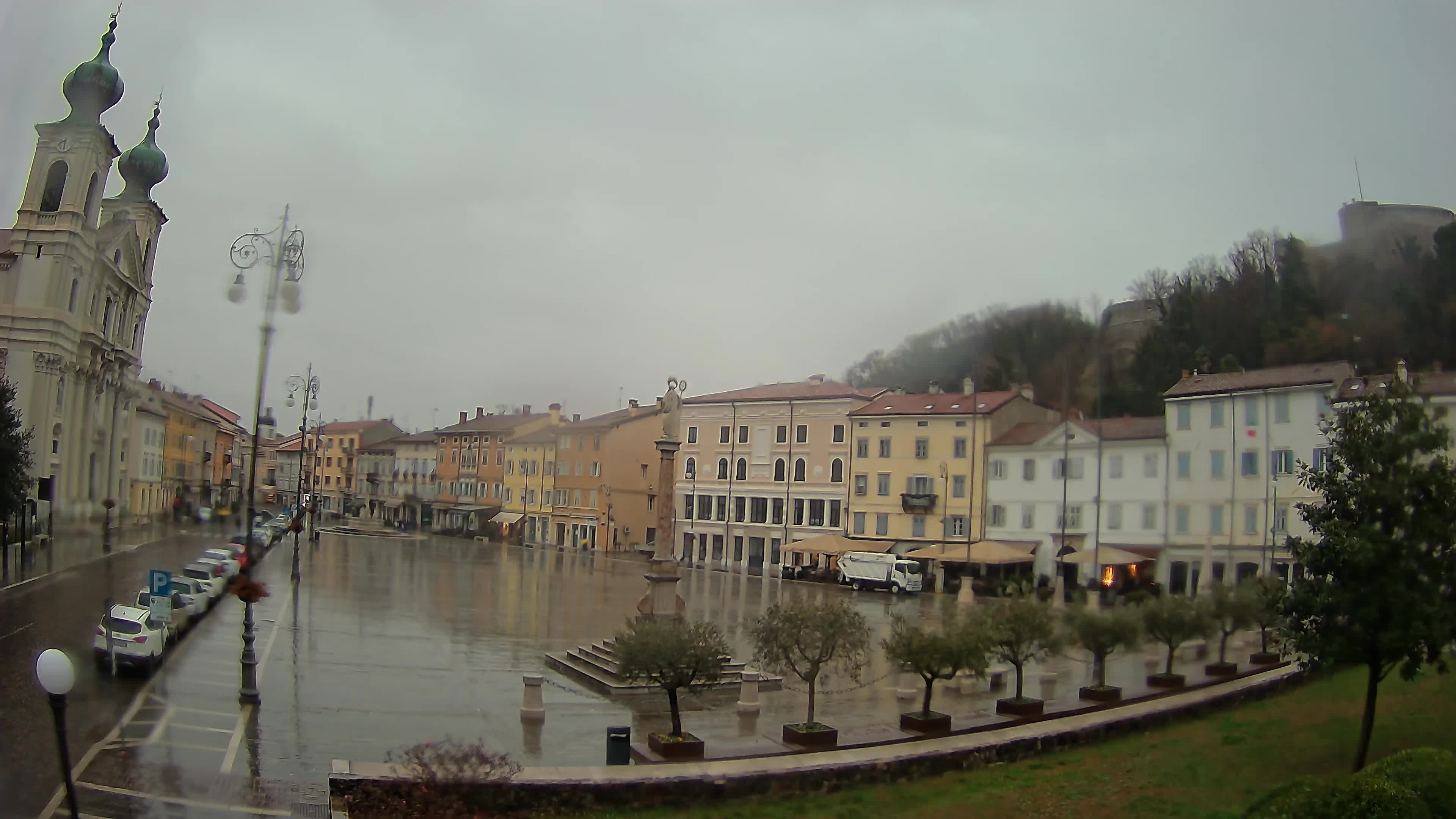 Webcam Gorizia Vittoria square – Church of st. Ignazio
