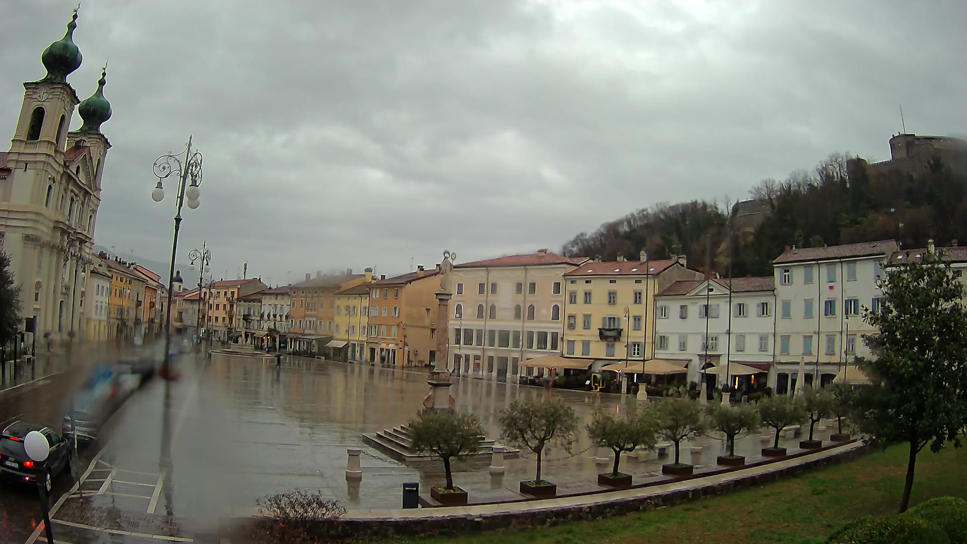 Webcam Gorizia Vittoria square – Church of st. Ignazio