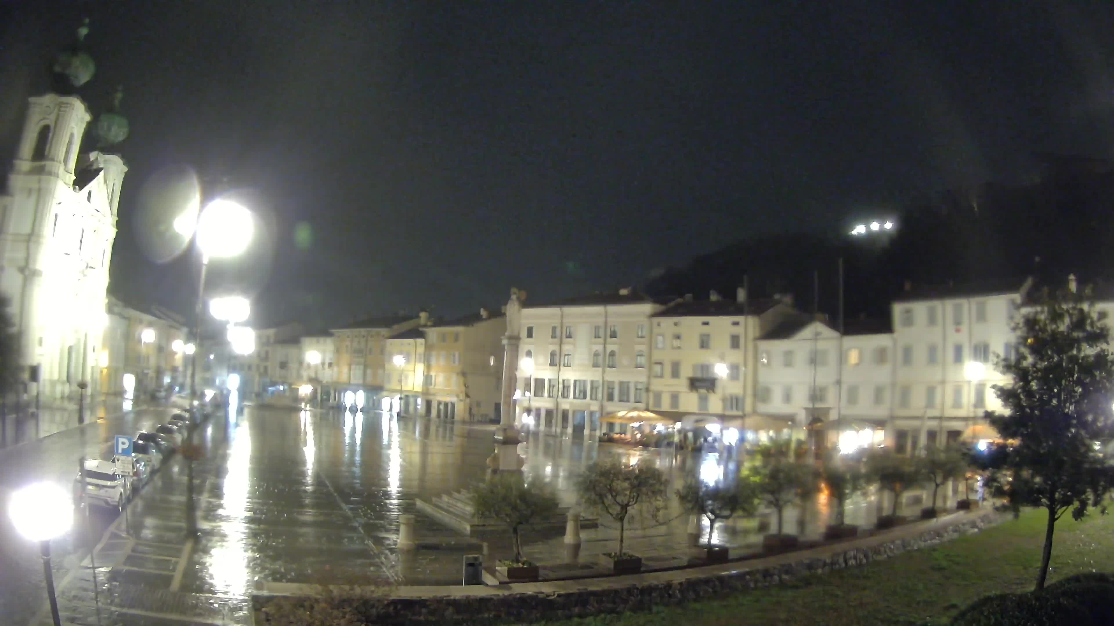 Gorizia – Plaza Vittoria – iglesia de San Pedro. Ignacio