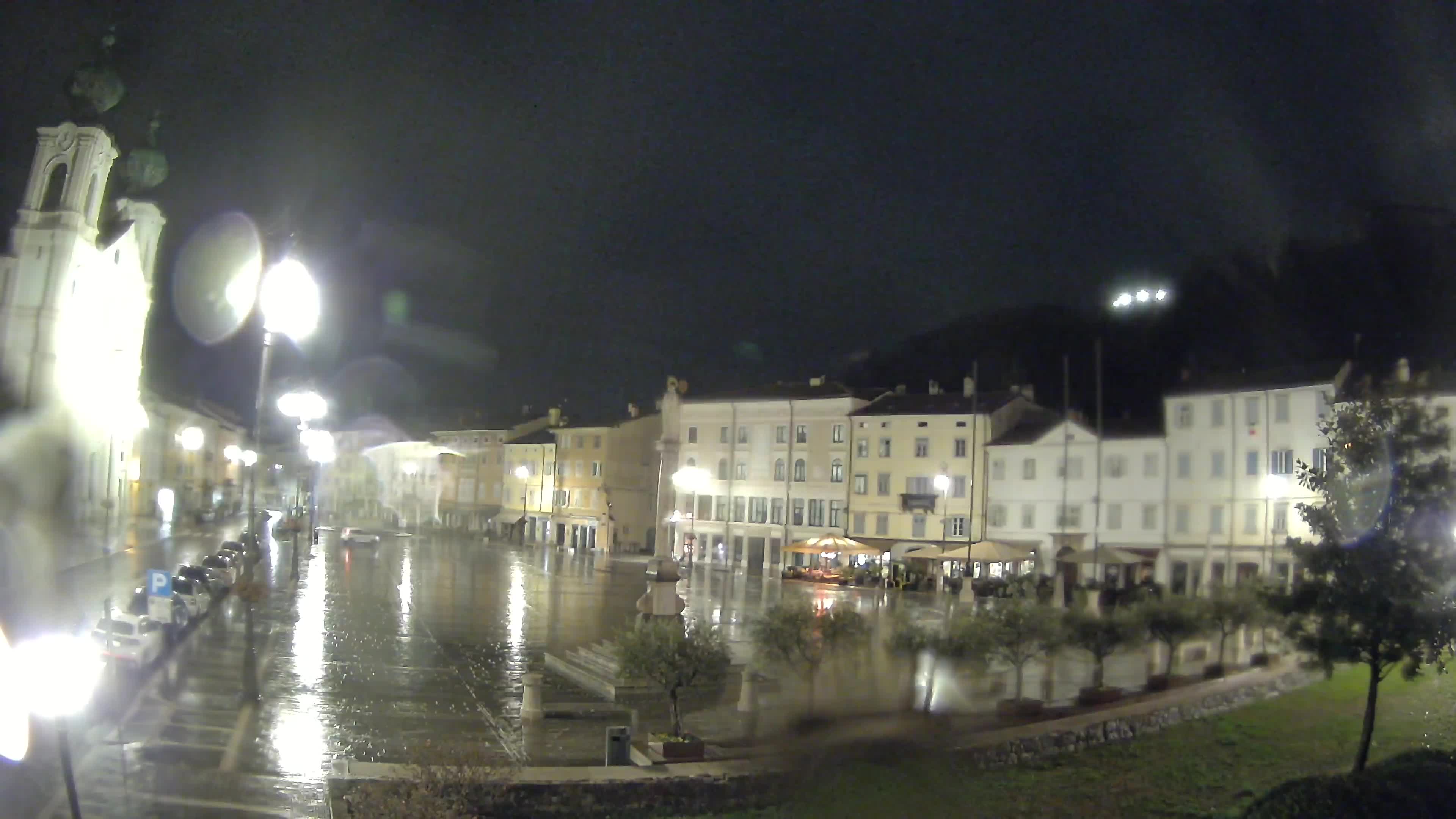 Gorizia – Plaza Vittoria – iglesia de San Pedro. Ignacio