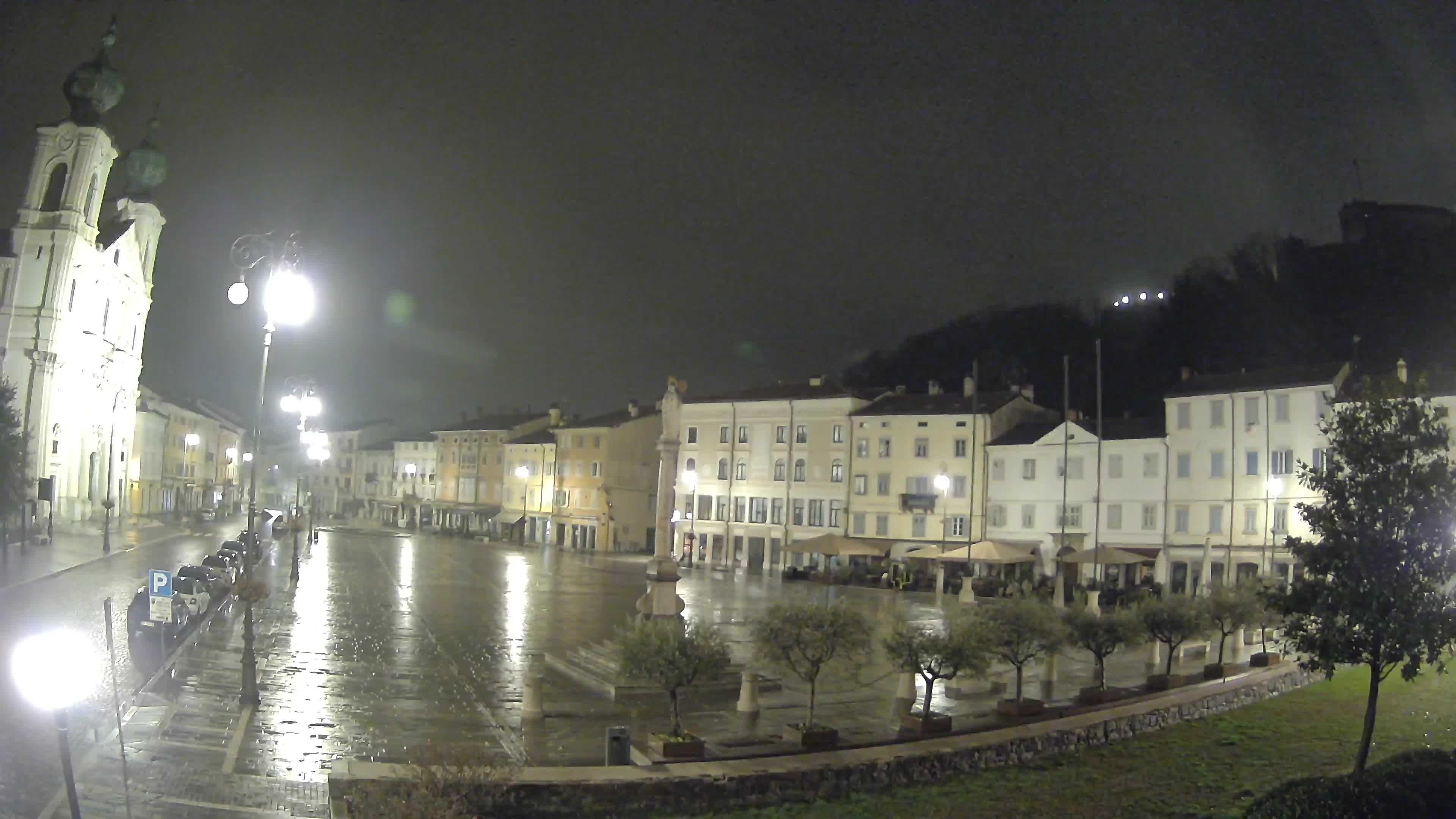 Gorizia – Plaza Vittoria – iglesia de San Pedro. Ignacio