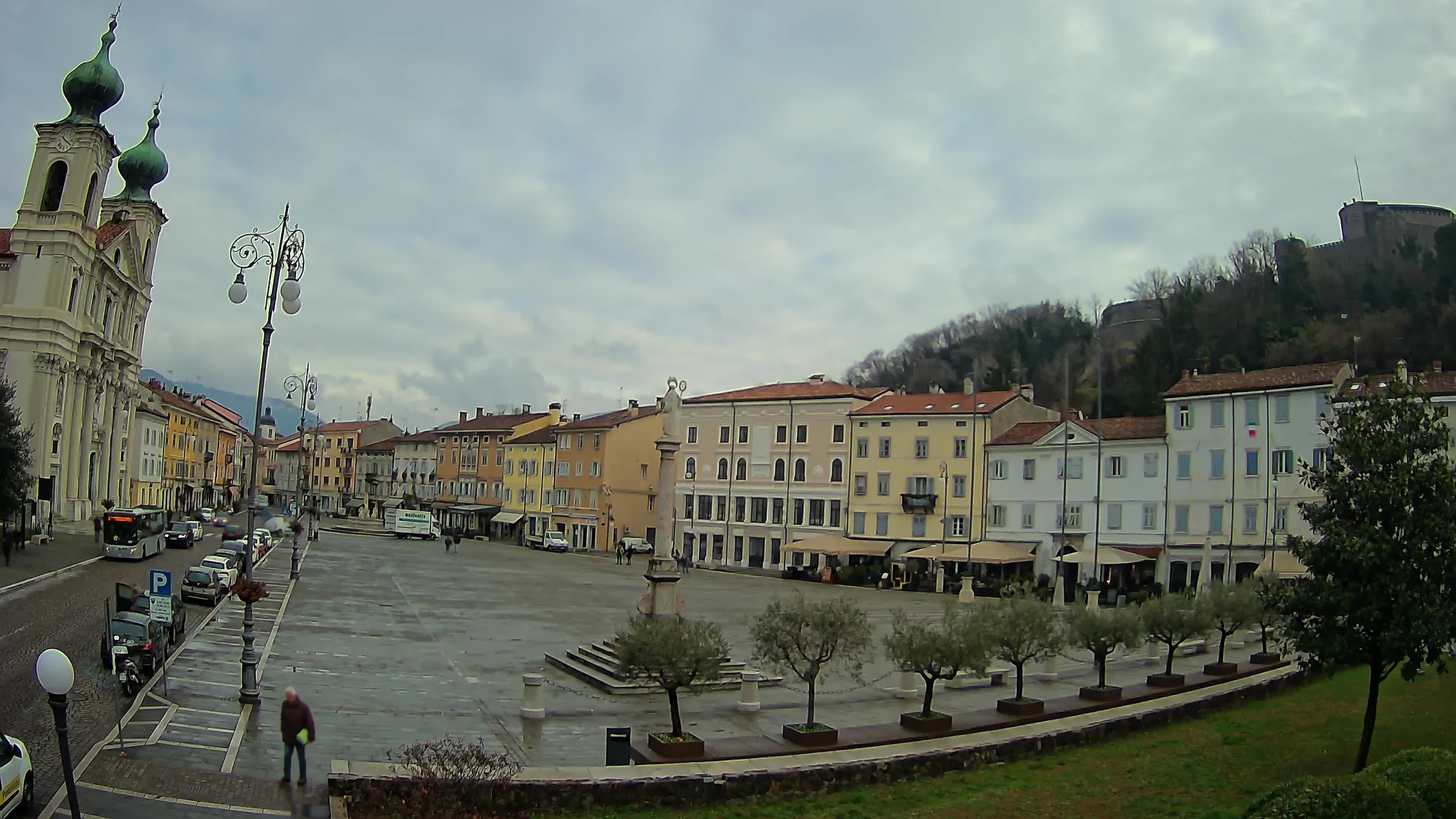 Webcam Gorizia Vittoria square – Church of st. Ignazio