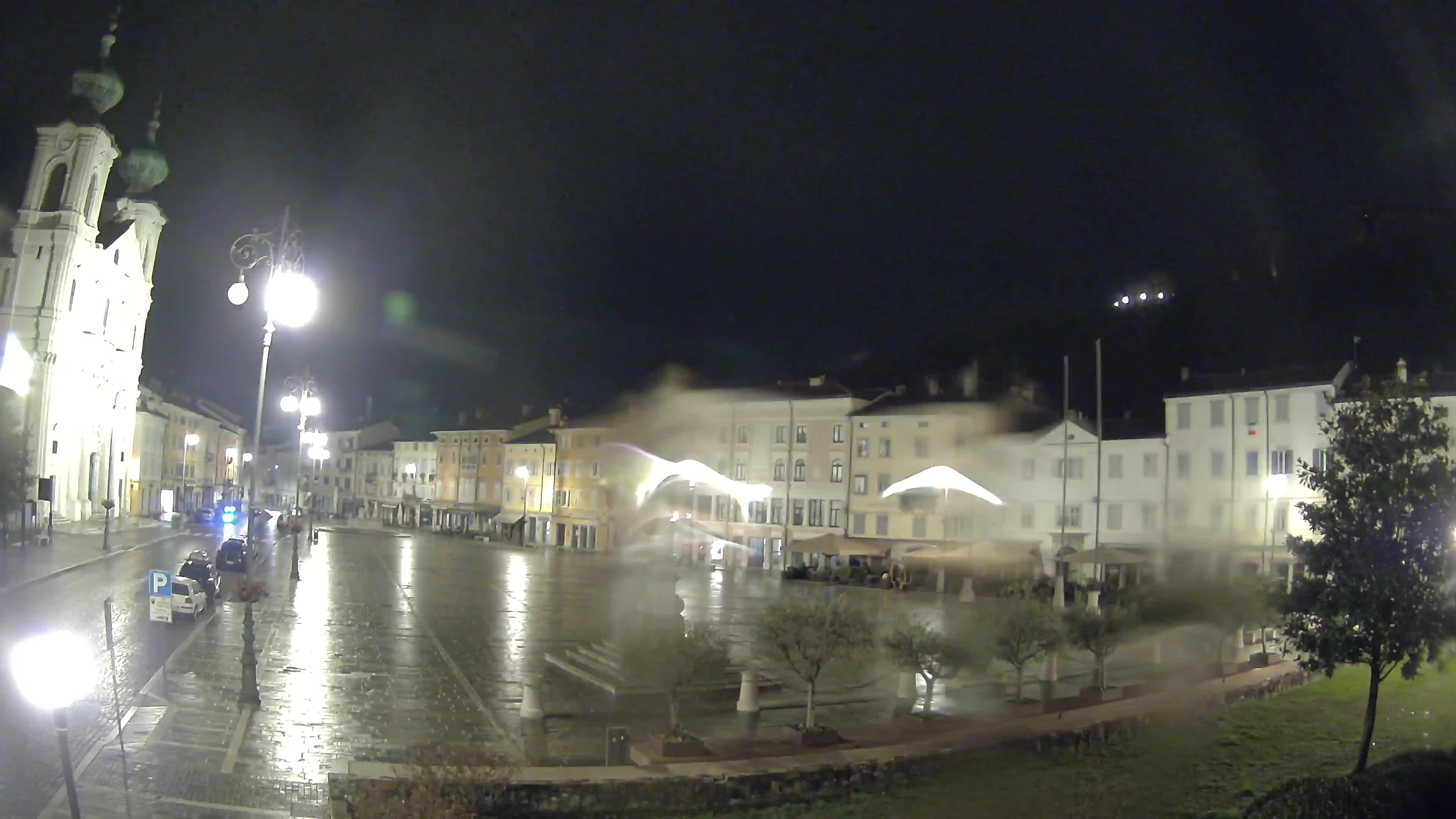 Gorizia – Plaza Vittoria – iglesia de San Pedro. Ignacio