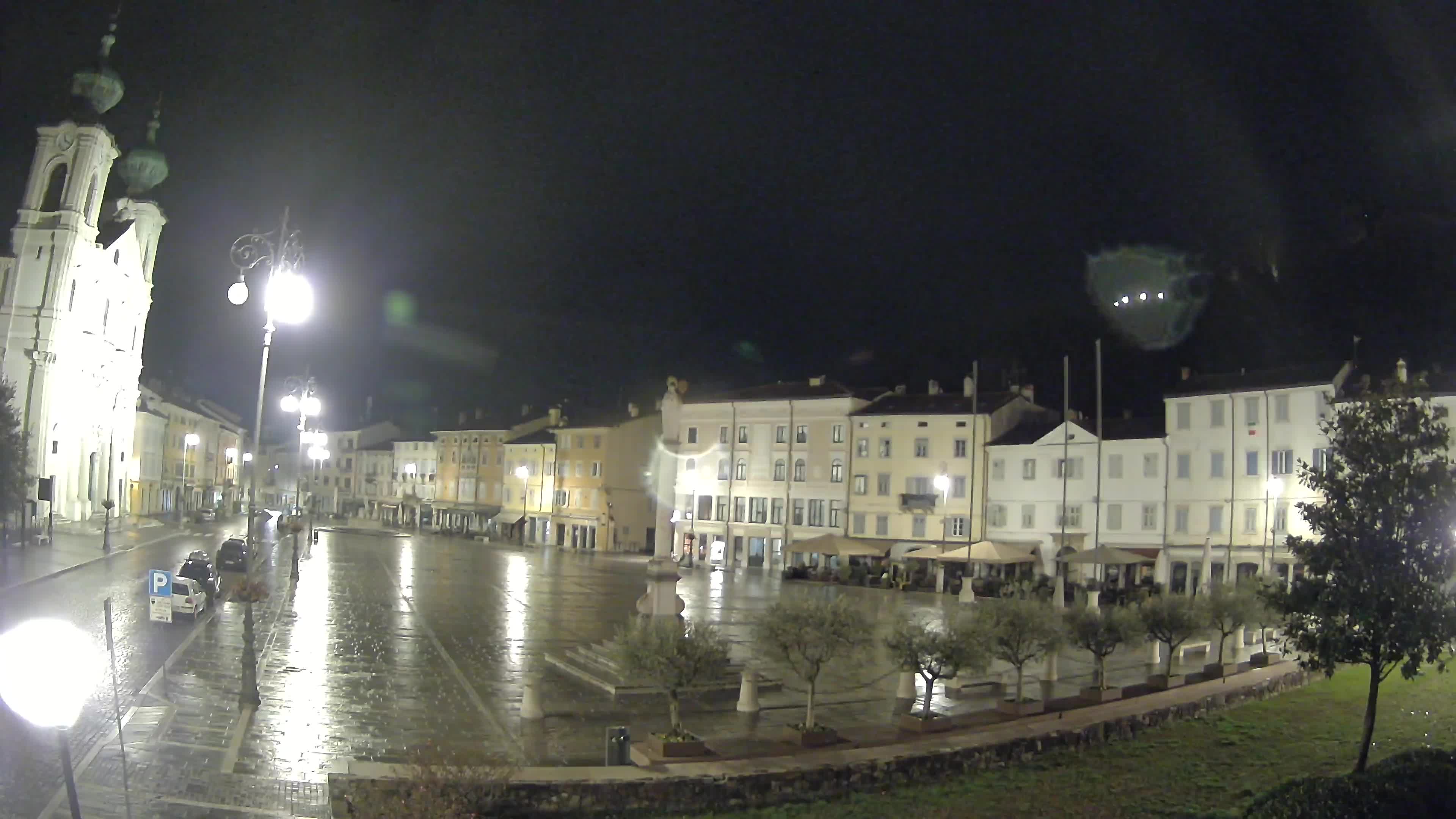 Gorizia – Plaza Vittoria – iglesia de San Pedro. Ignacio
