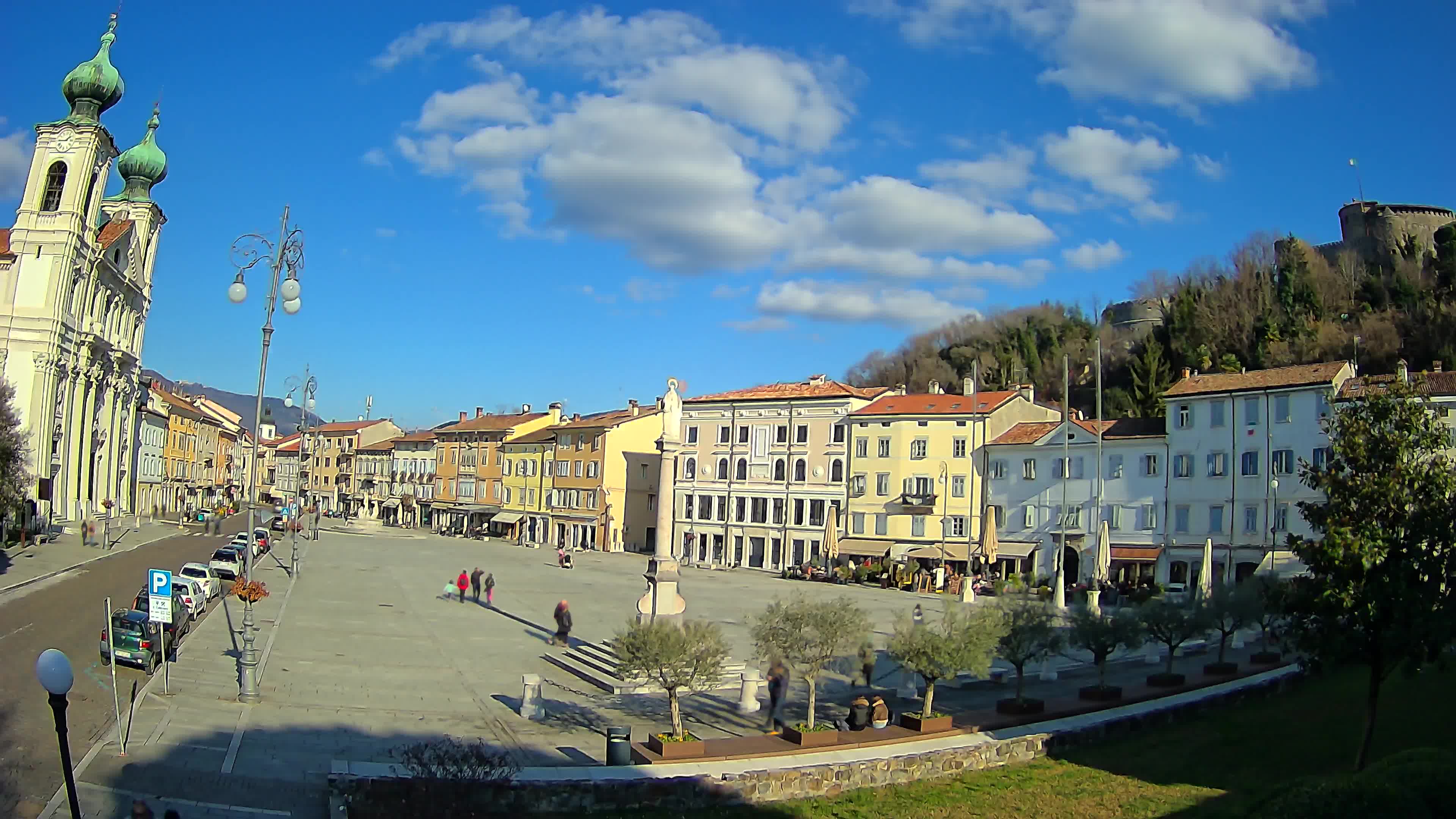 Gorizia – Plaza Vittoria – iglesia de San Pedro. Ignacio