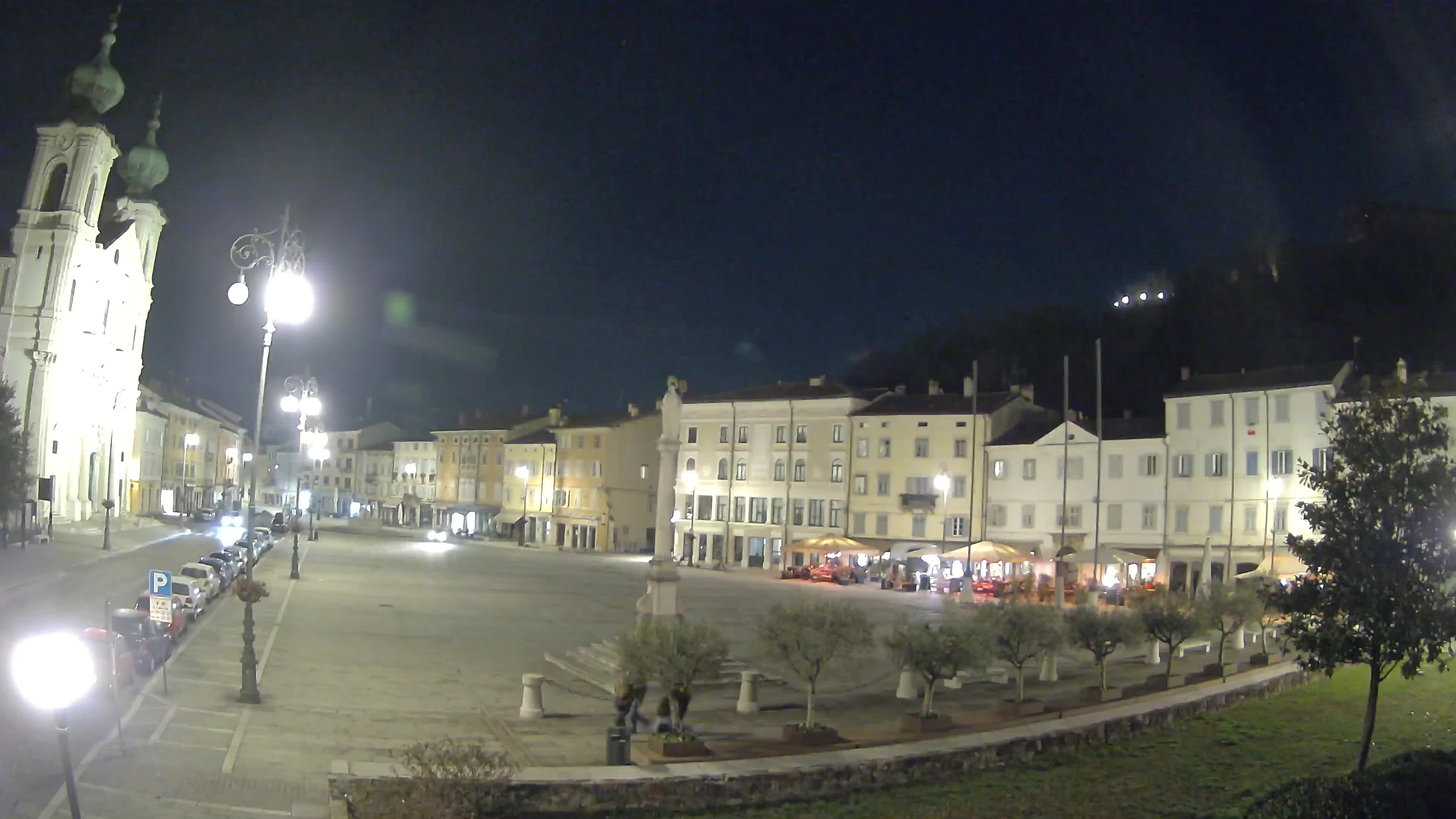 Gorizia – Plaza Vittoria – iglesia de San Pedro. Ignacio