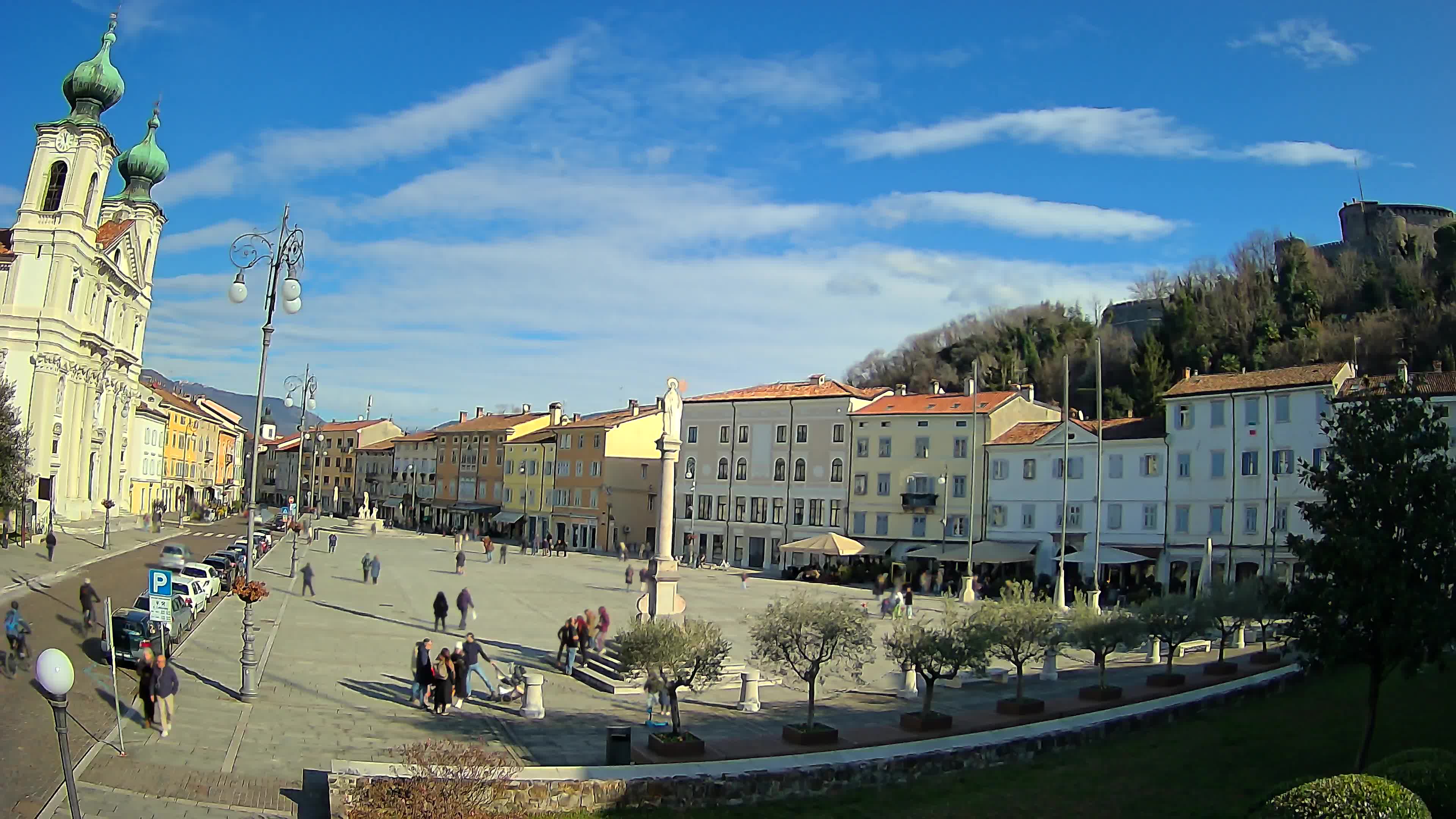 Gorizia – Plaza Vittoria – iglesia de San Pedro. Ignacio