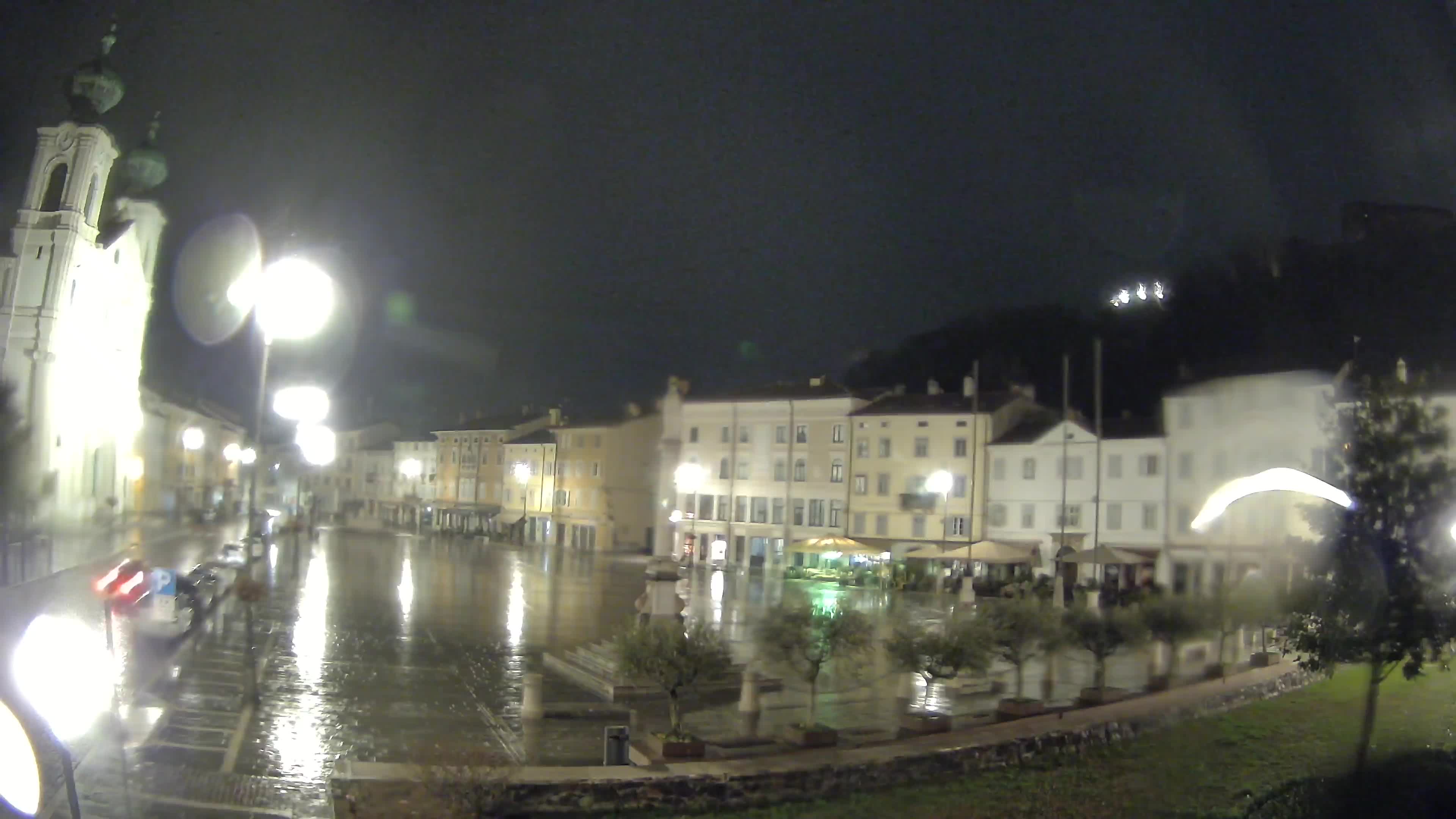 Gorizia – Plaza Vittoria – iglesia de San Pedro. Ignacio