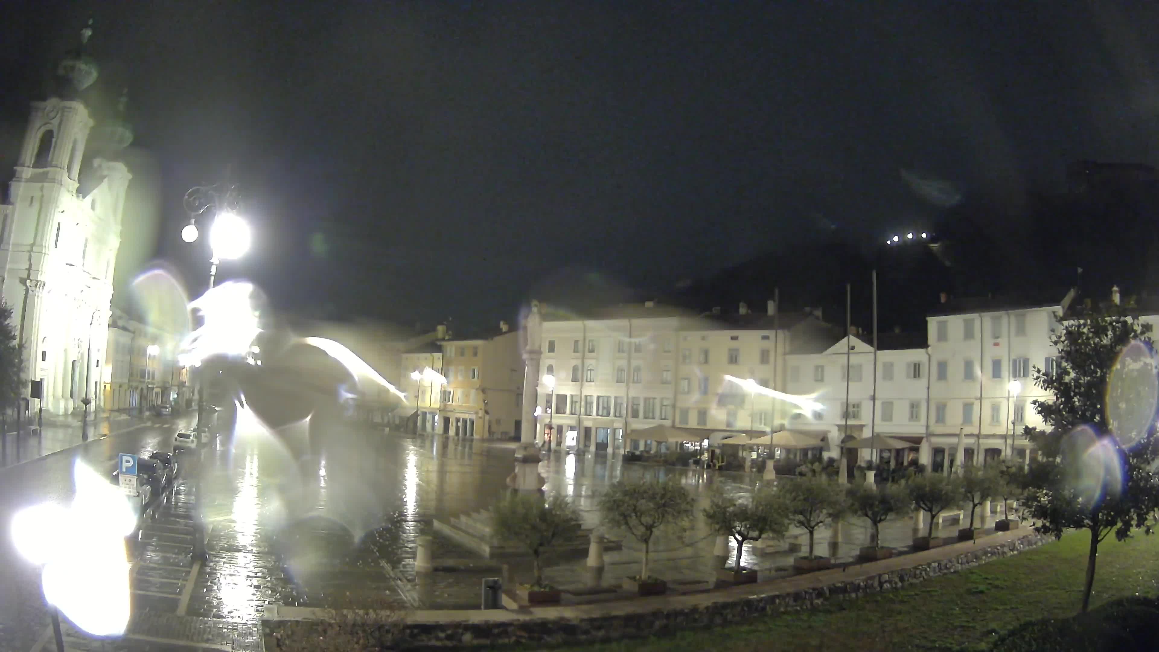 Gorizia Piazza della Vittoria e chiesa di S. Ignazio