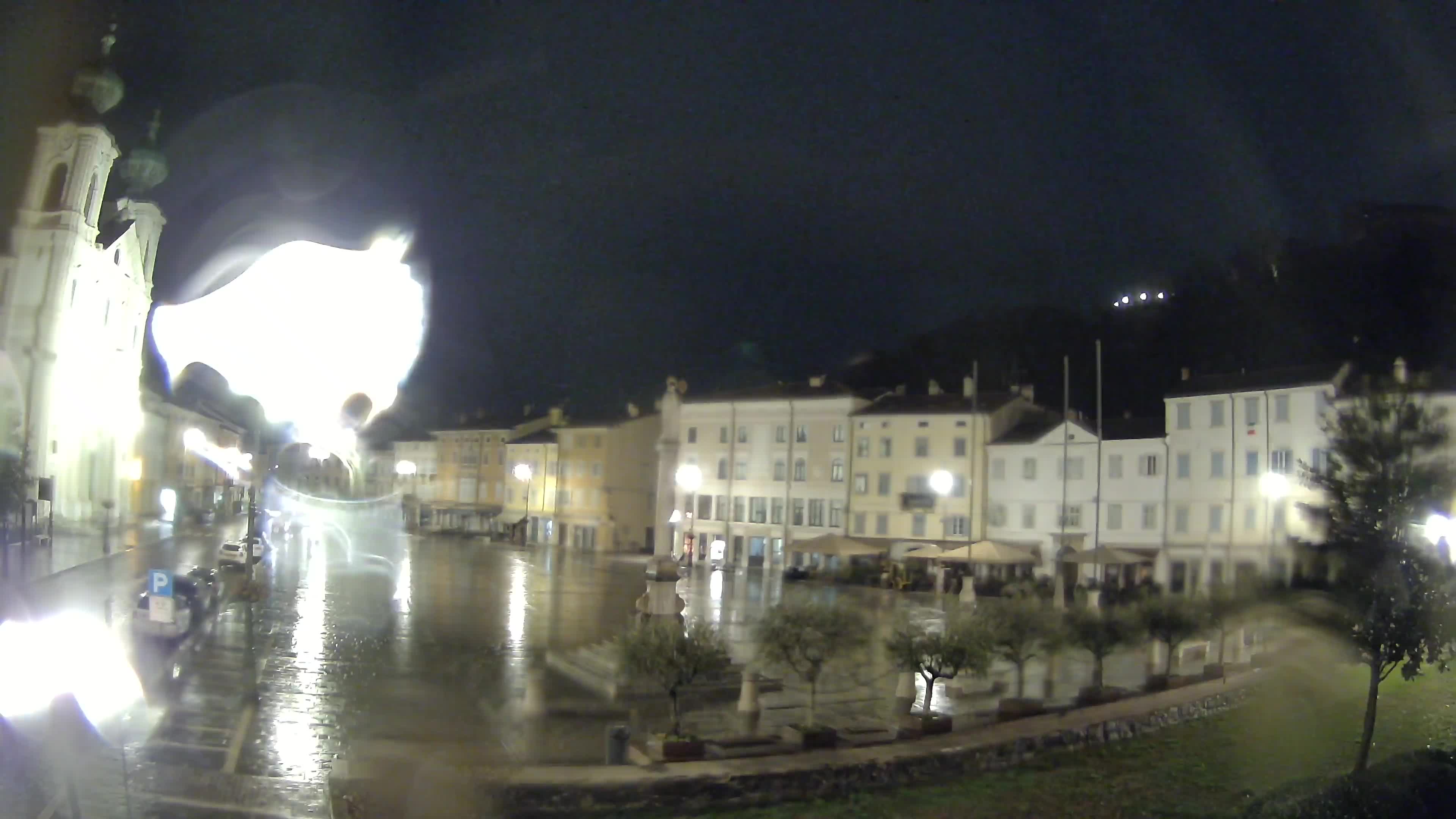 Gorizia Piazza della Vittoria e chiesa di S. Ignazio