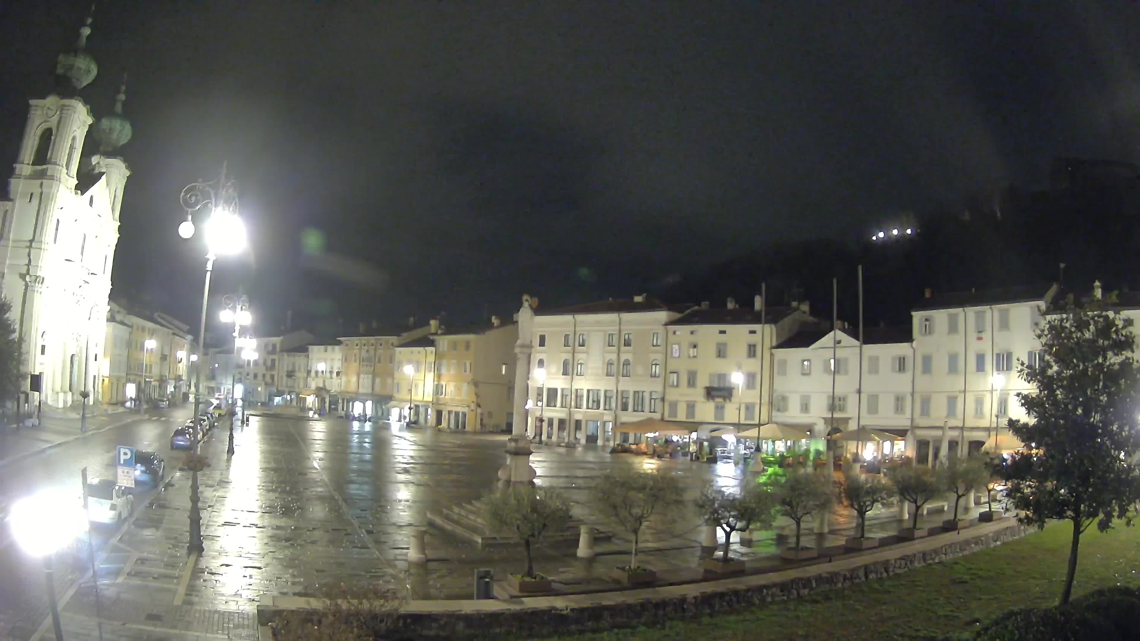 Gorizia – Plaza Vittoria – iglesia de San Pedro. Ignacio