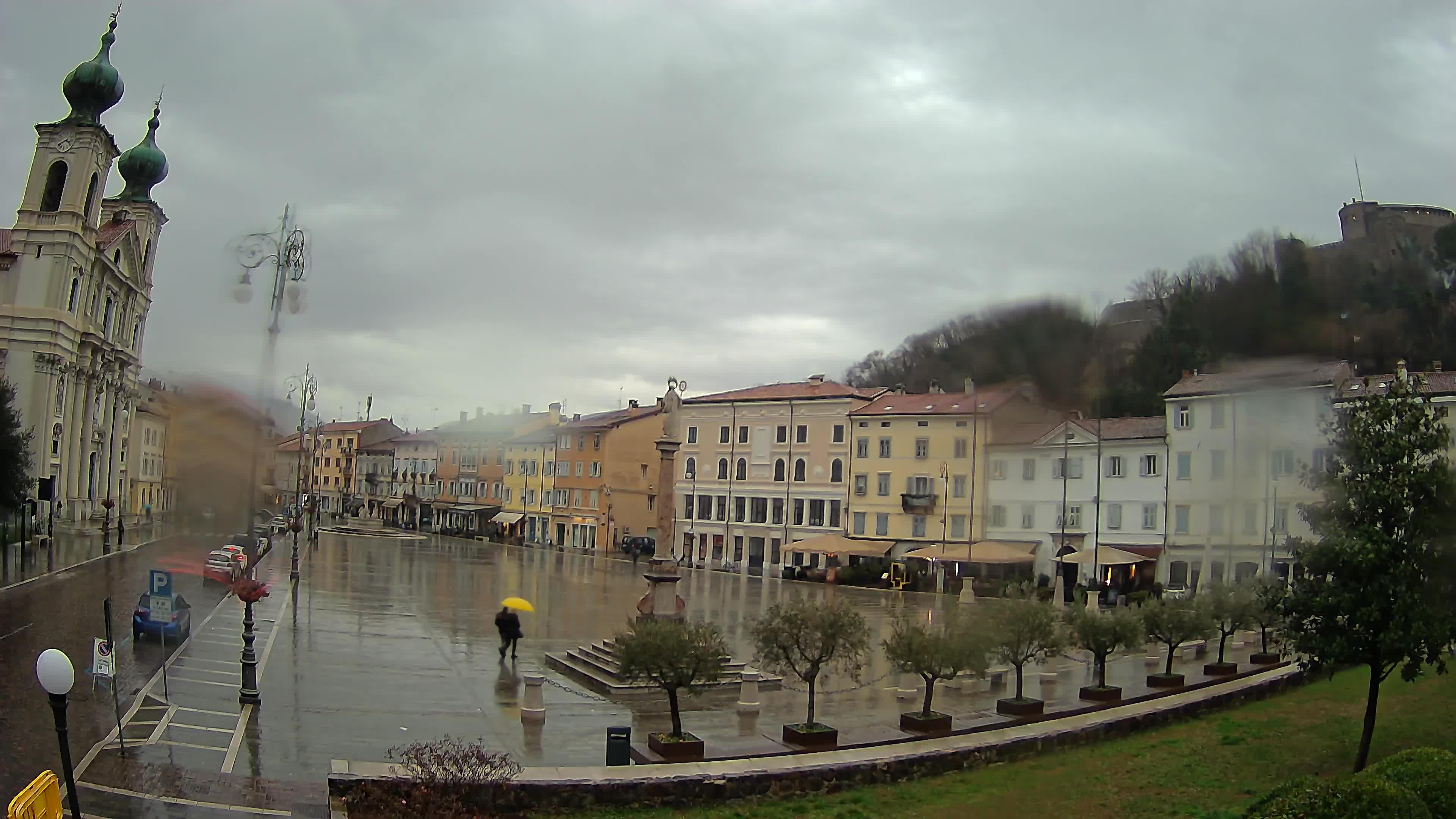 Webcam Gorizia Vittoria square – Church of st. Ignazio