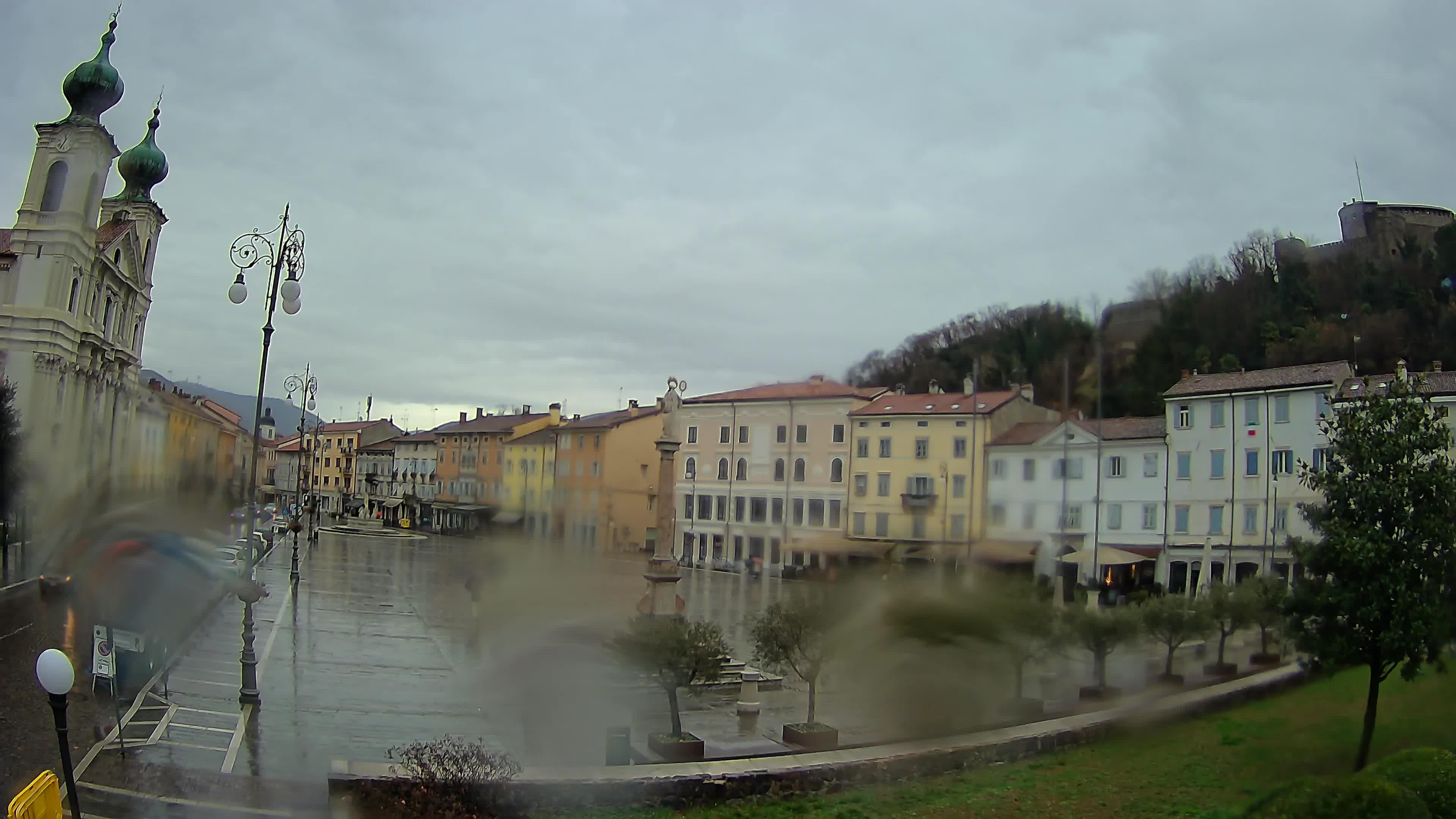 Webcam Gorizia Vittoria square – Church of st. Ignazio