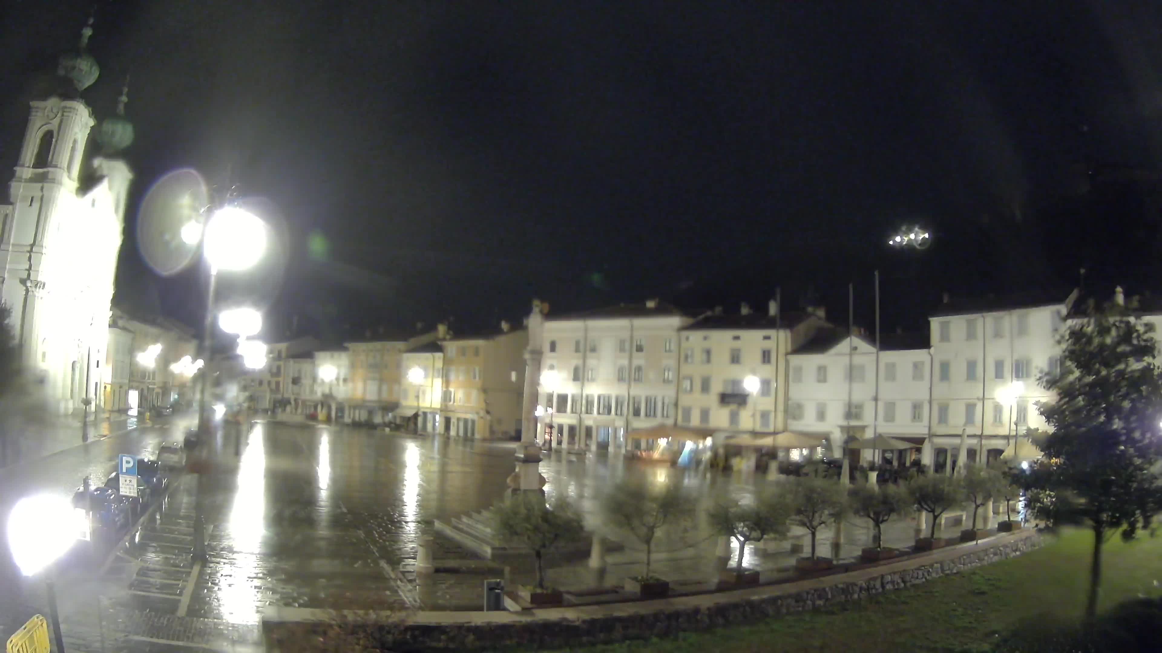 Gorizia – Plaza Vittoria – iglesia de San Pedro. Ignacio