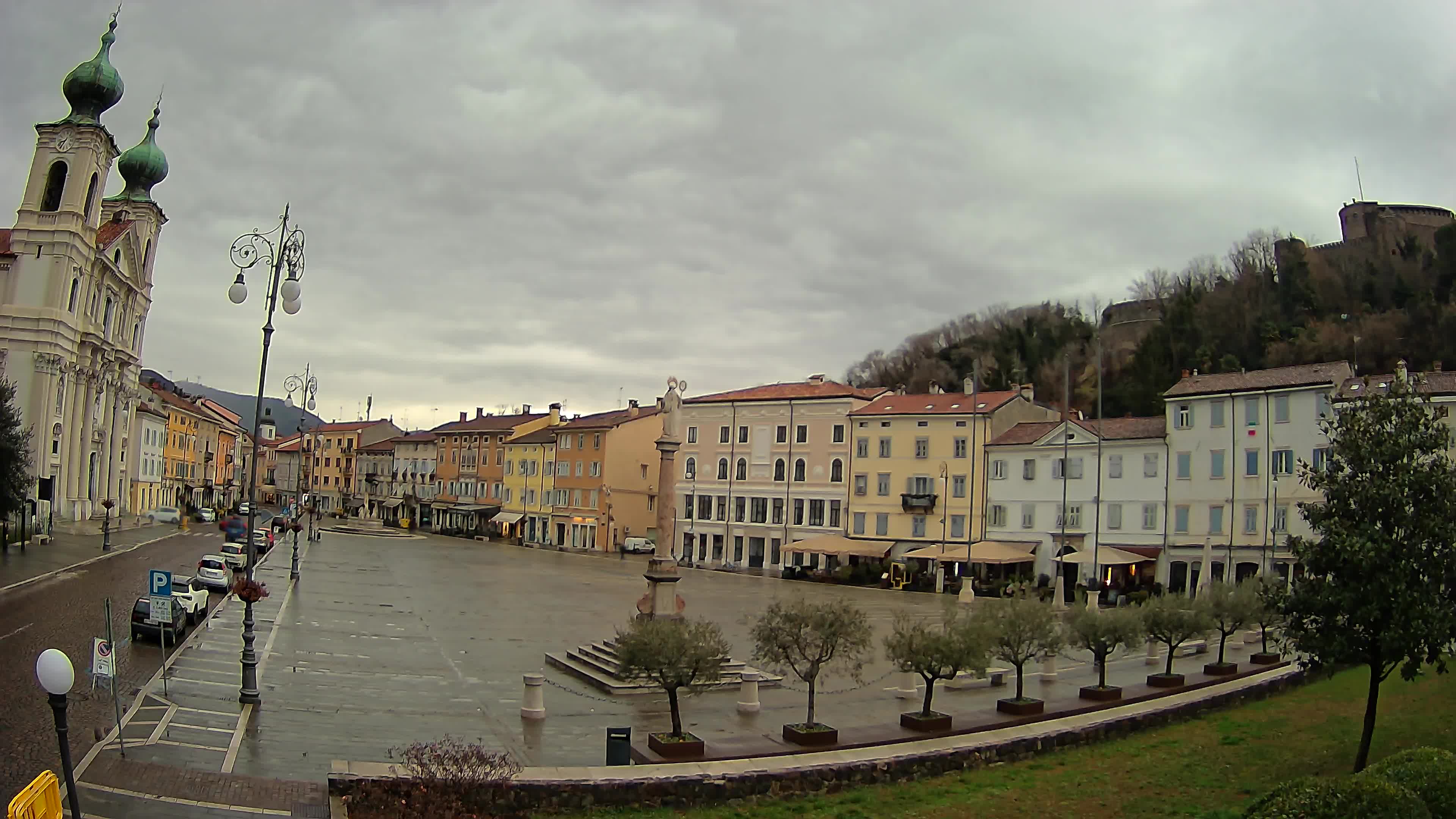 Webcam Gorizia Vittoria square – Church of st. Ignazio
