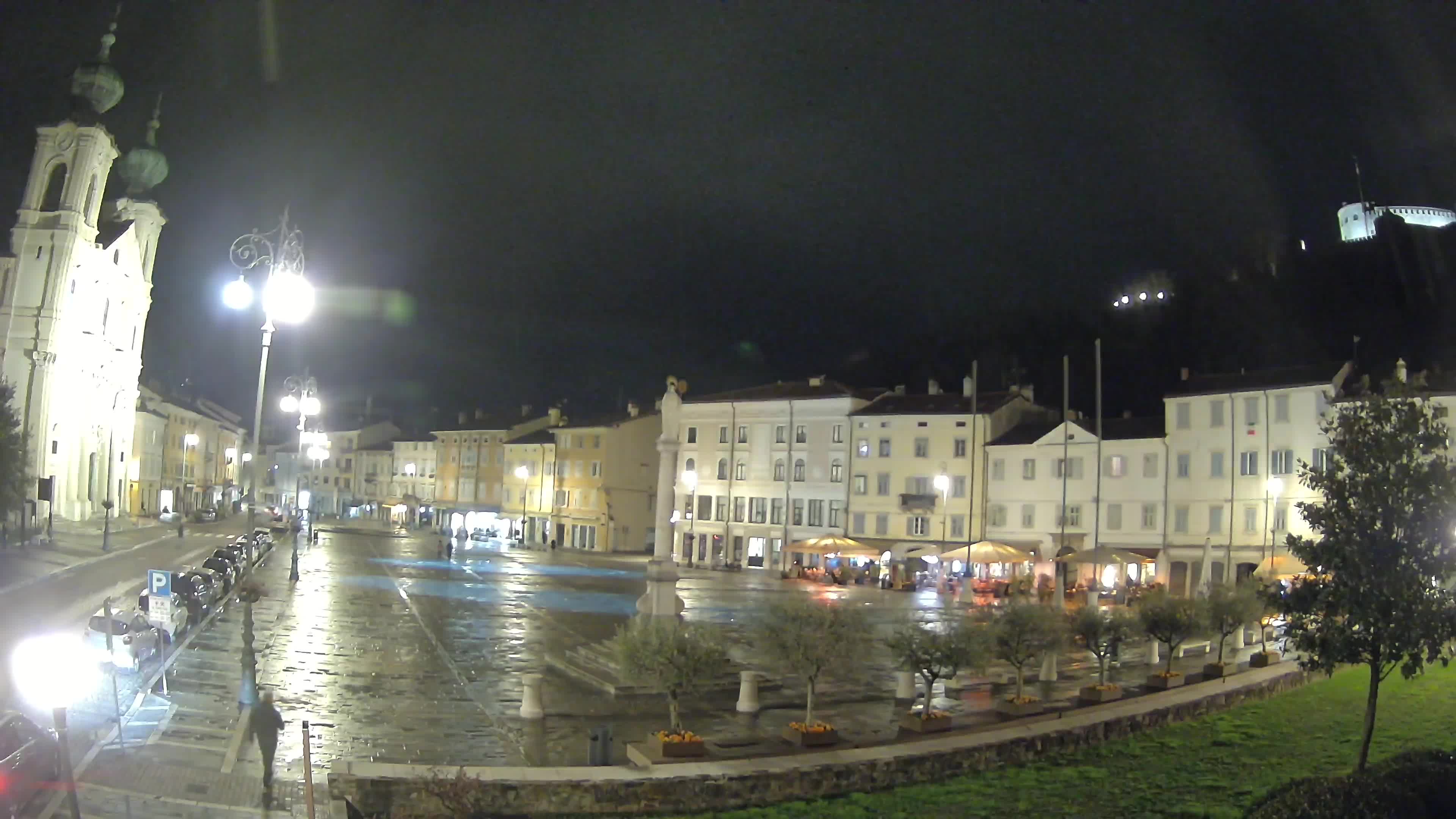 Gorizia – Plaza Vittoria – iglesia de San Pedro. Ignacio