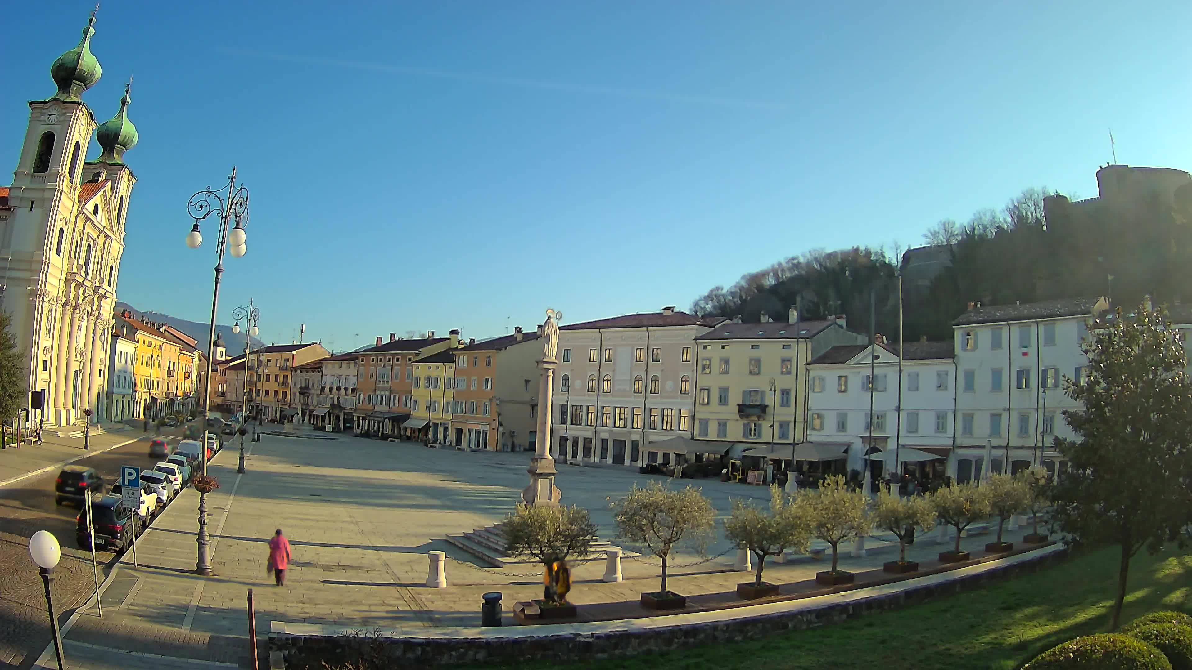 Gorizia – Plaza Vittoria – iglesia de San Pedro. Ignacio