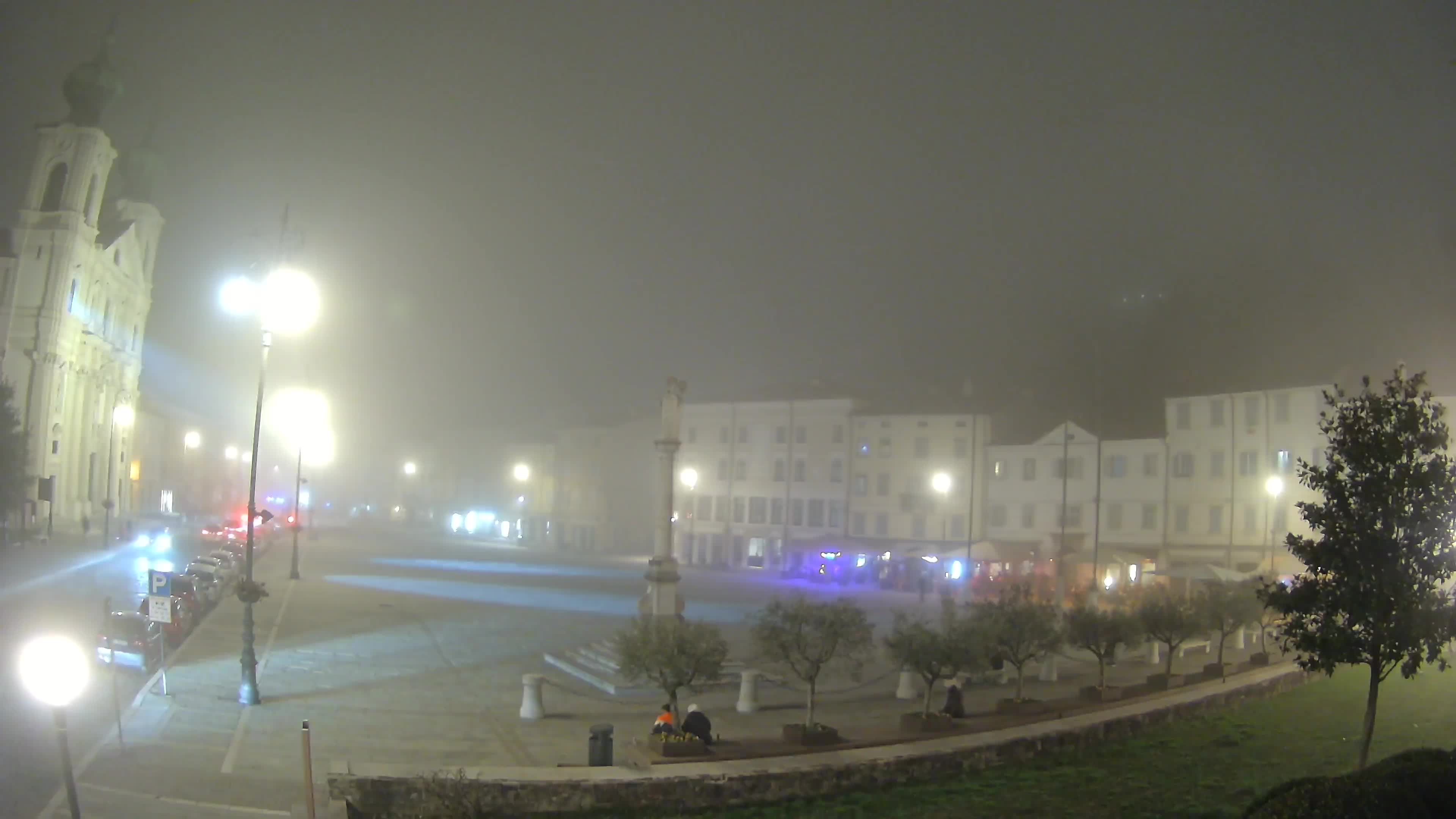 Kamera Gorica Travnik in cerkev sv. Ignacija