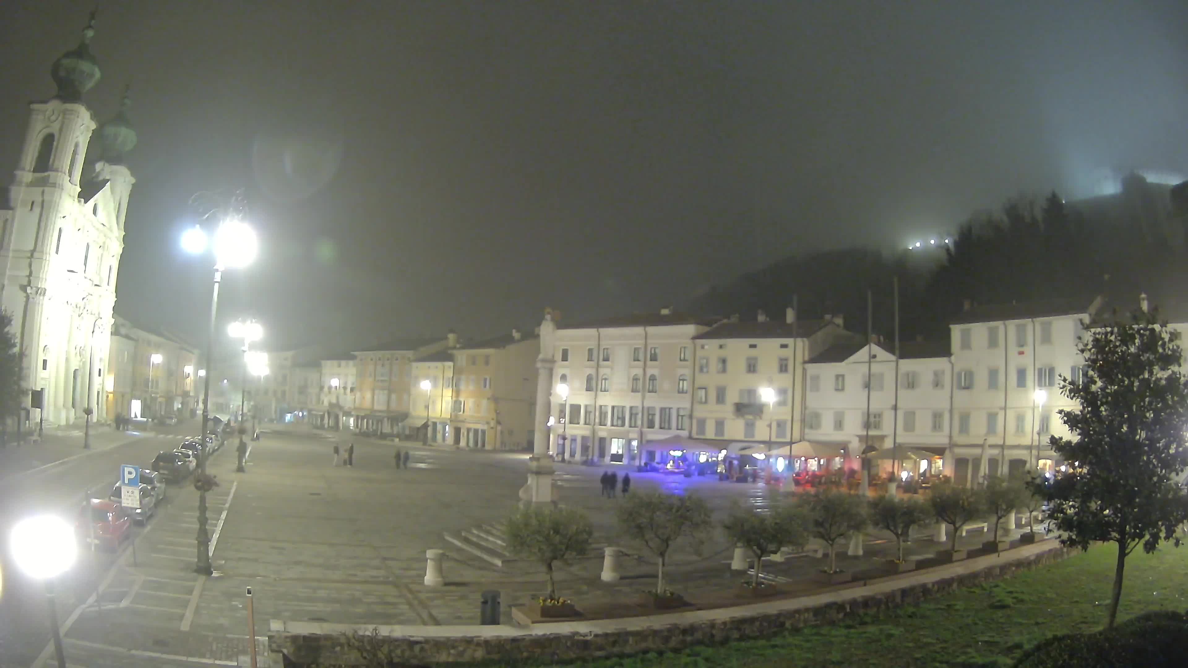 Gorizia – Plaza Vittoria – iglesia de San Pedro. Ignacio