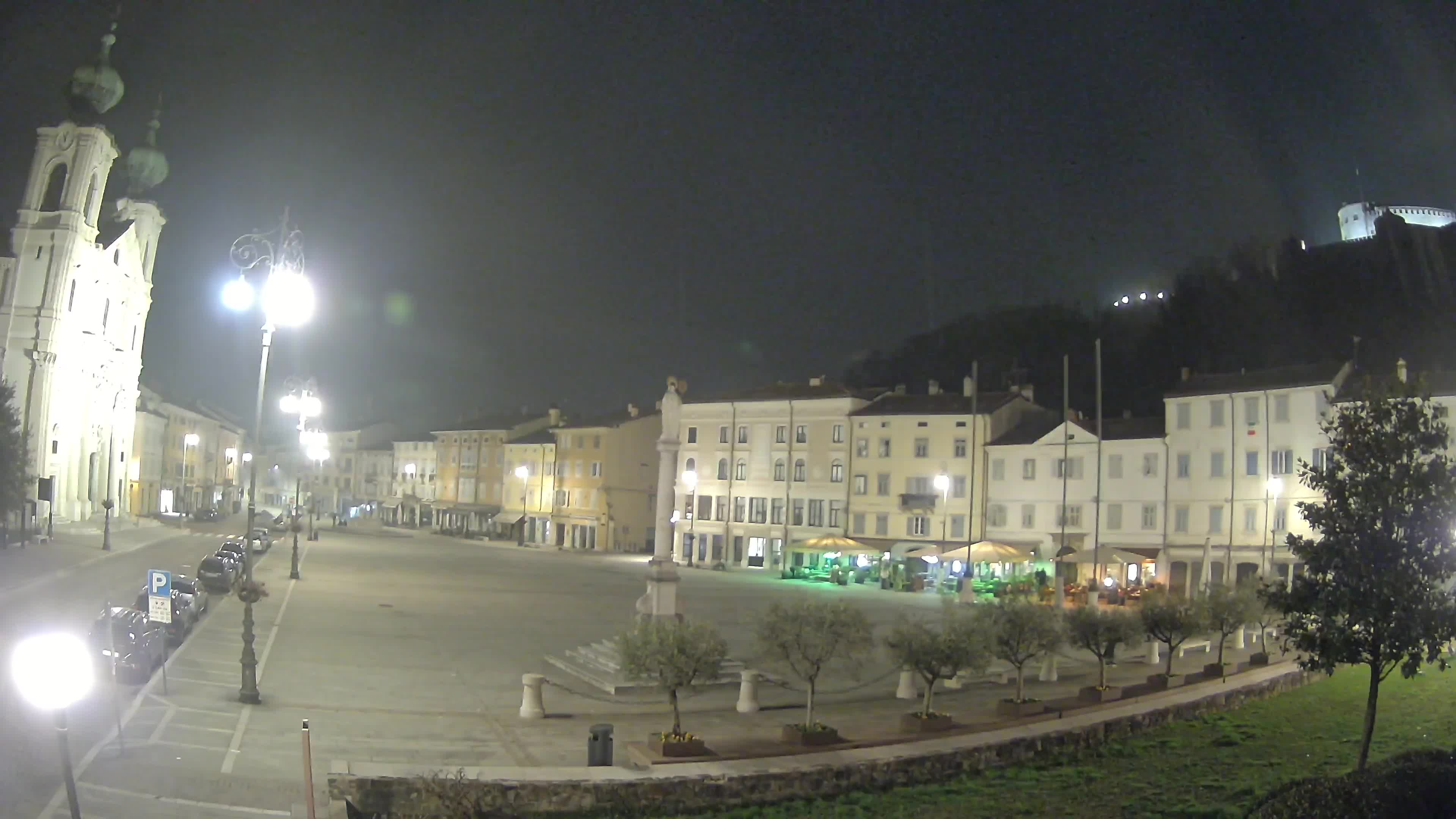 Gorizia – Plaza Vittoria – iglesia de San Pedro. Ignacio
