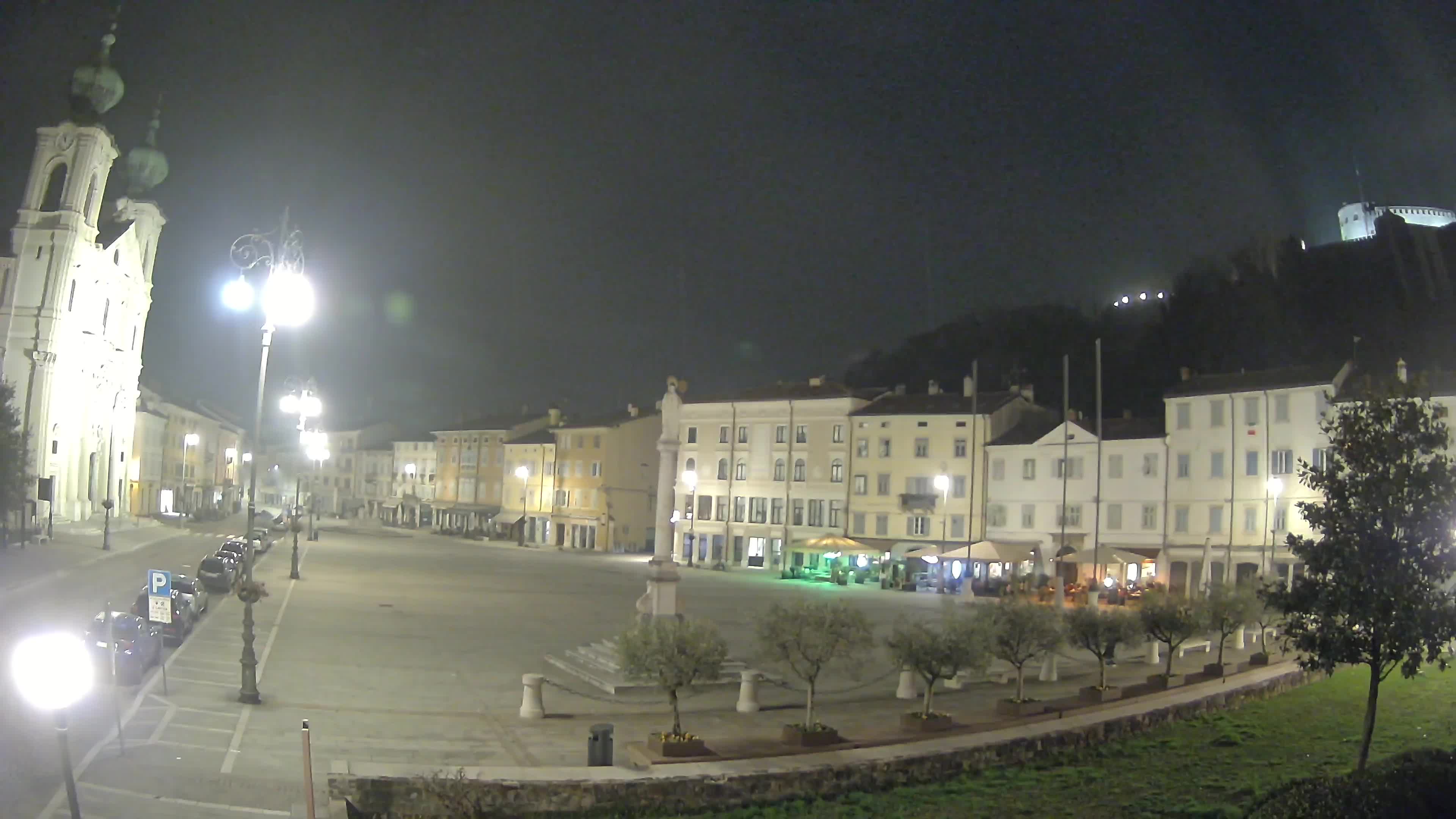 Gorizia – Plaza Vittoria – iglesia de San Pedro. Ignacio